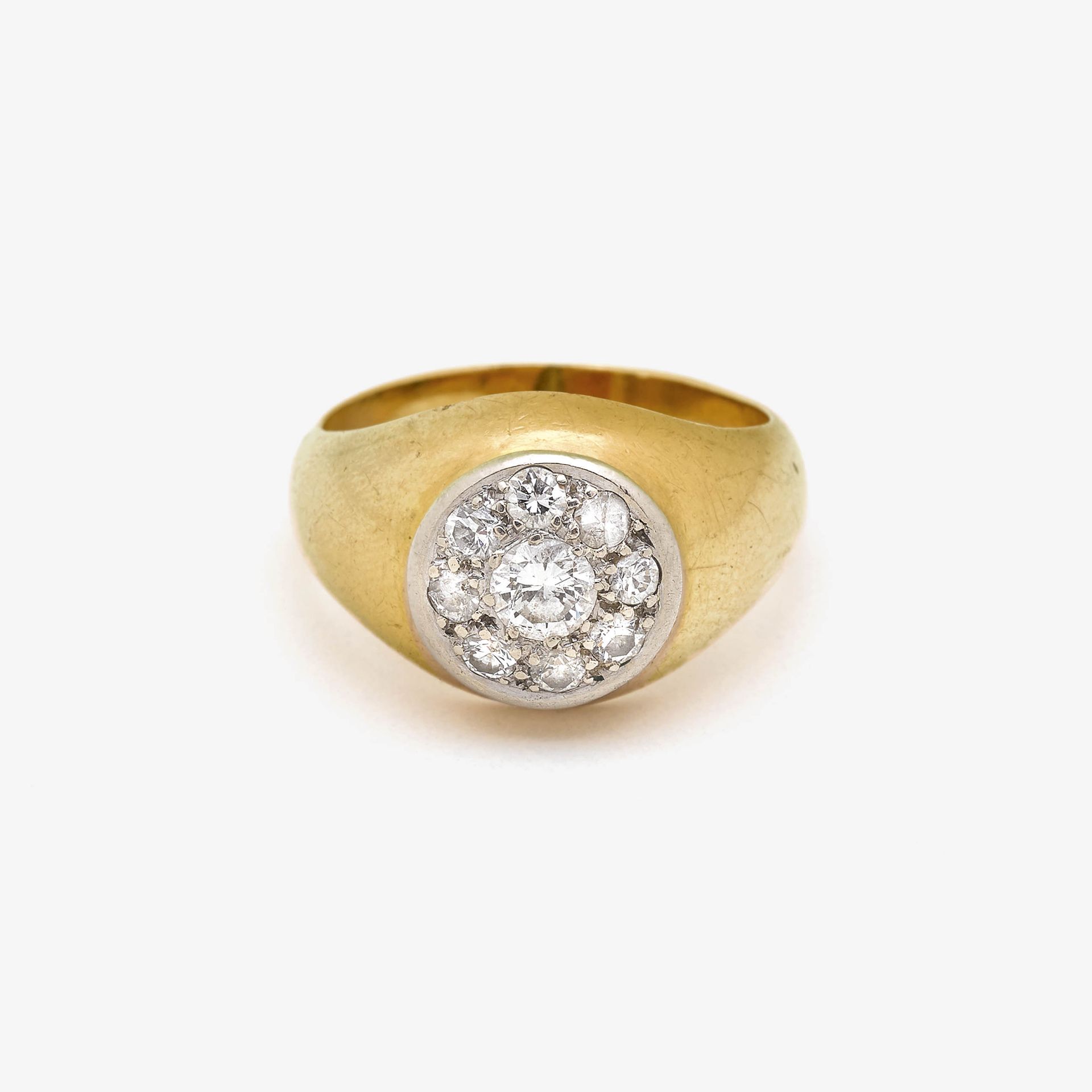 Ring mit neun BrillantenGelb- und Weißgold 750/-, gestempelt. 9 Brillanten, zus. ca. 0,50 ct., TC (