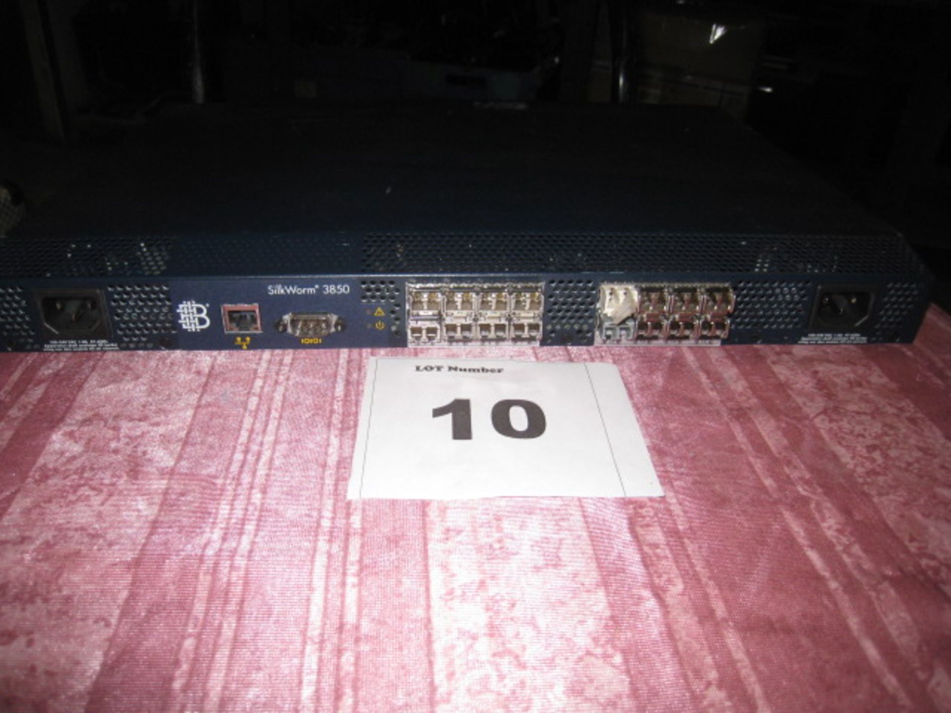 Brocade SilkWorm 3850 16-port Fibre Channel switch