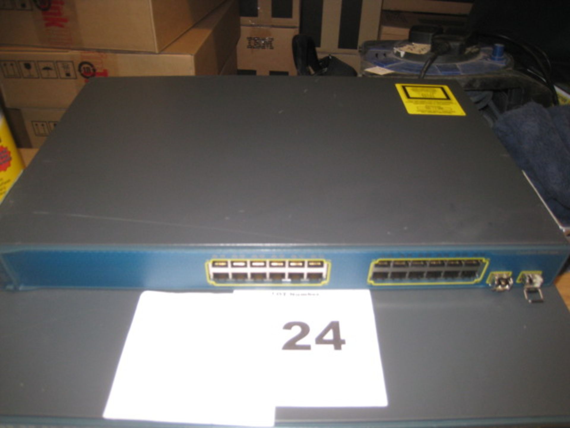 Cisco Catalyst 3560 24PORT SWITCH. MODEL WS-C3560-24TS-S V02 - Image 2 of 2