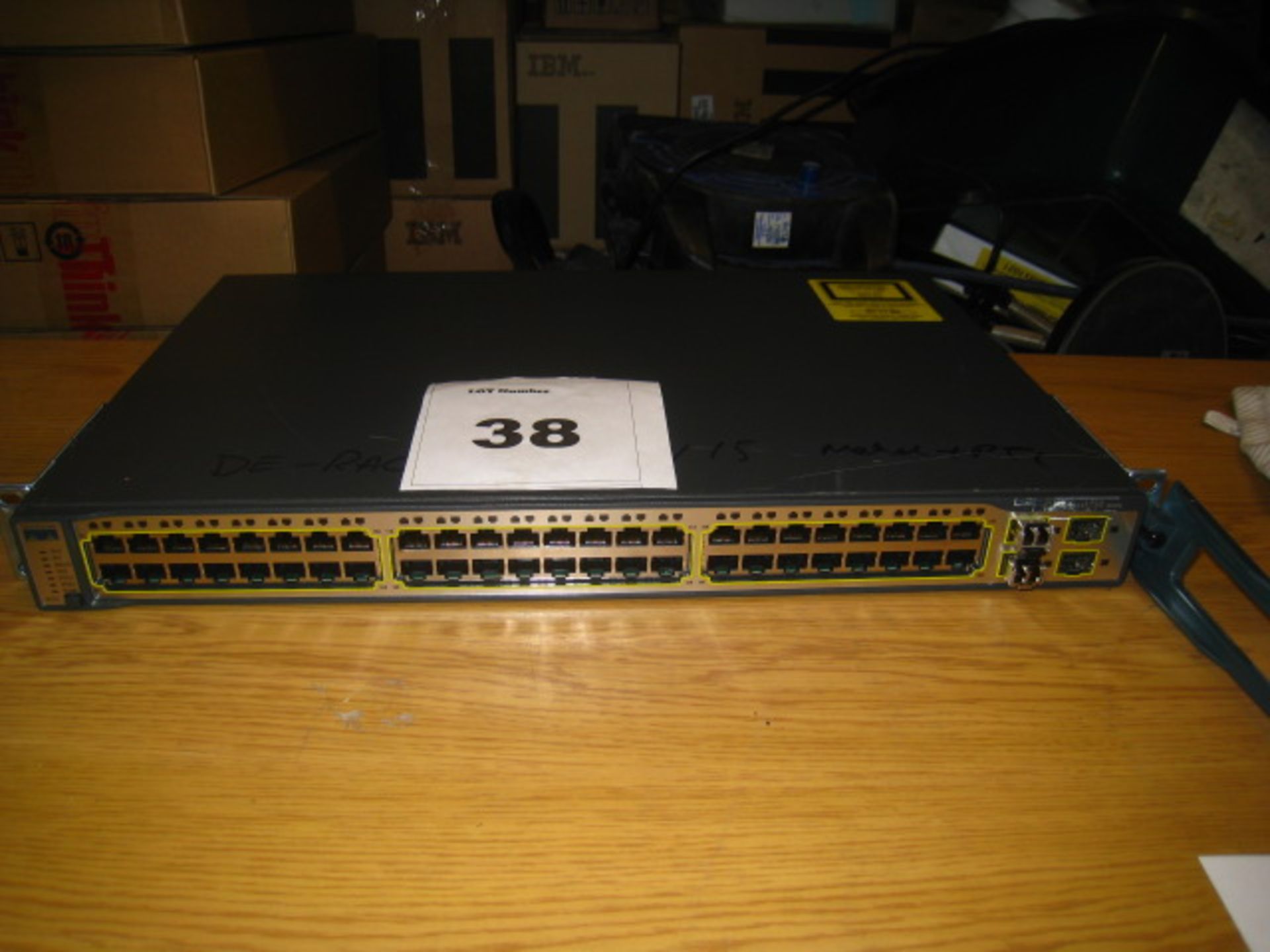 Cisco CATALYST 3750 48Port POE Switch. MODEL WS-C3750-48TS-S V05