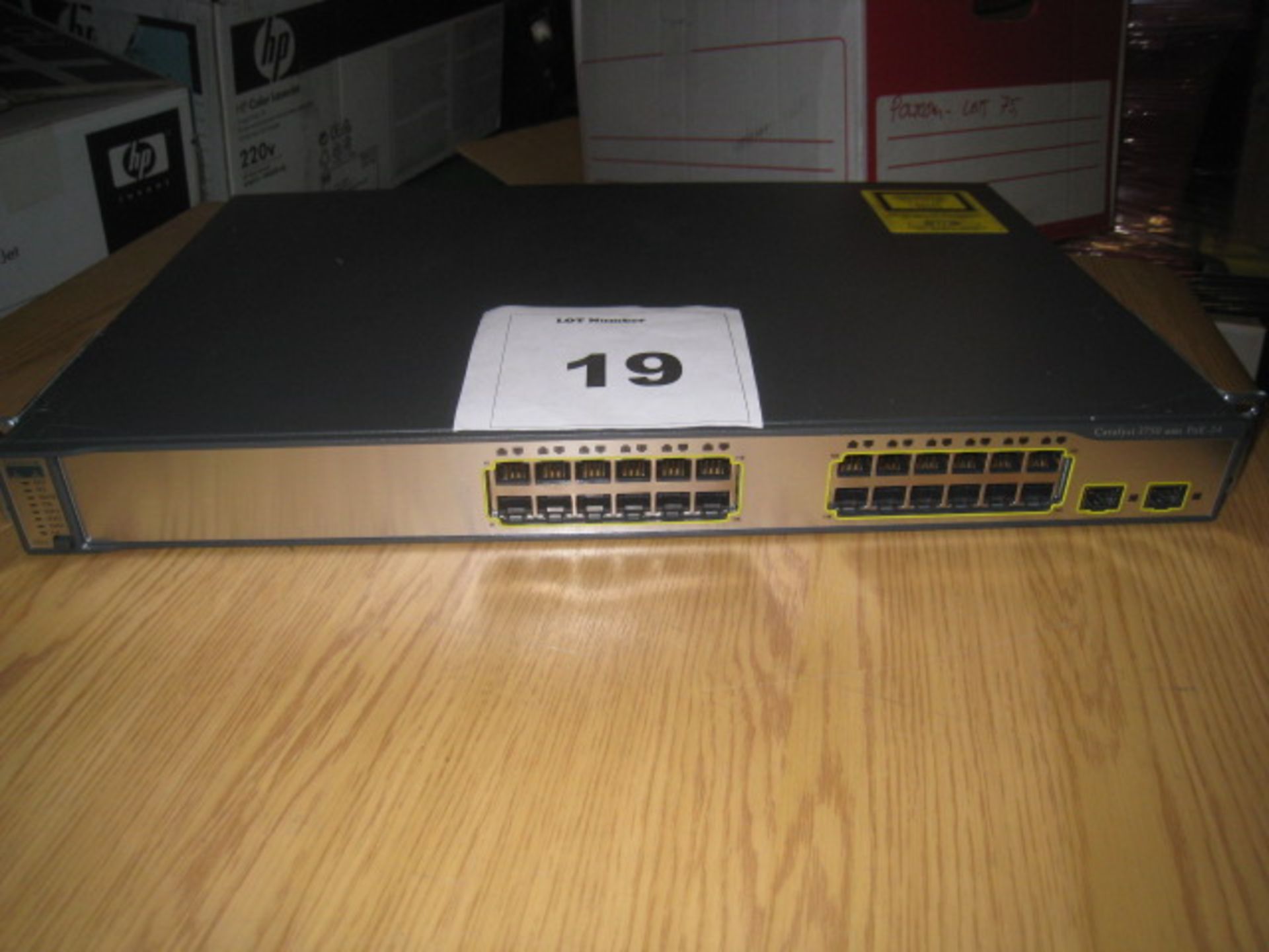 CISCO CATALYST 3750 SERIES PoE-24 SWITCH. MODEL WS-C3750-24PS-S V05