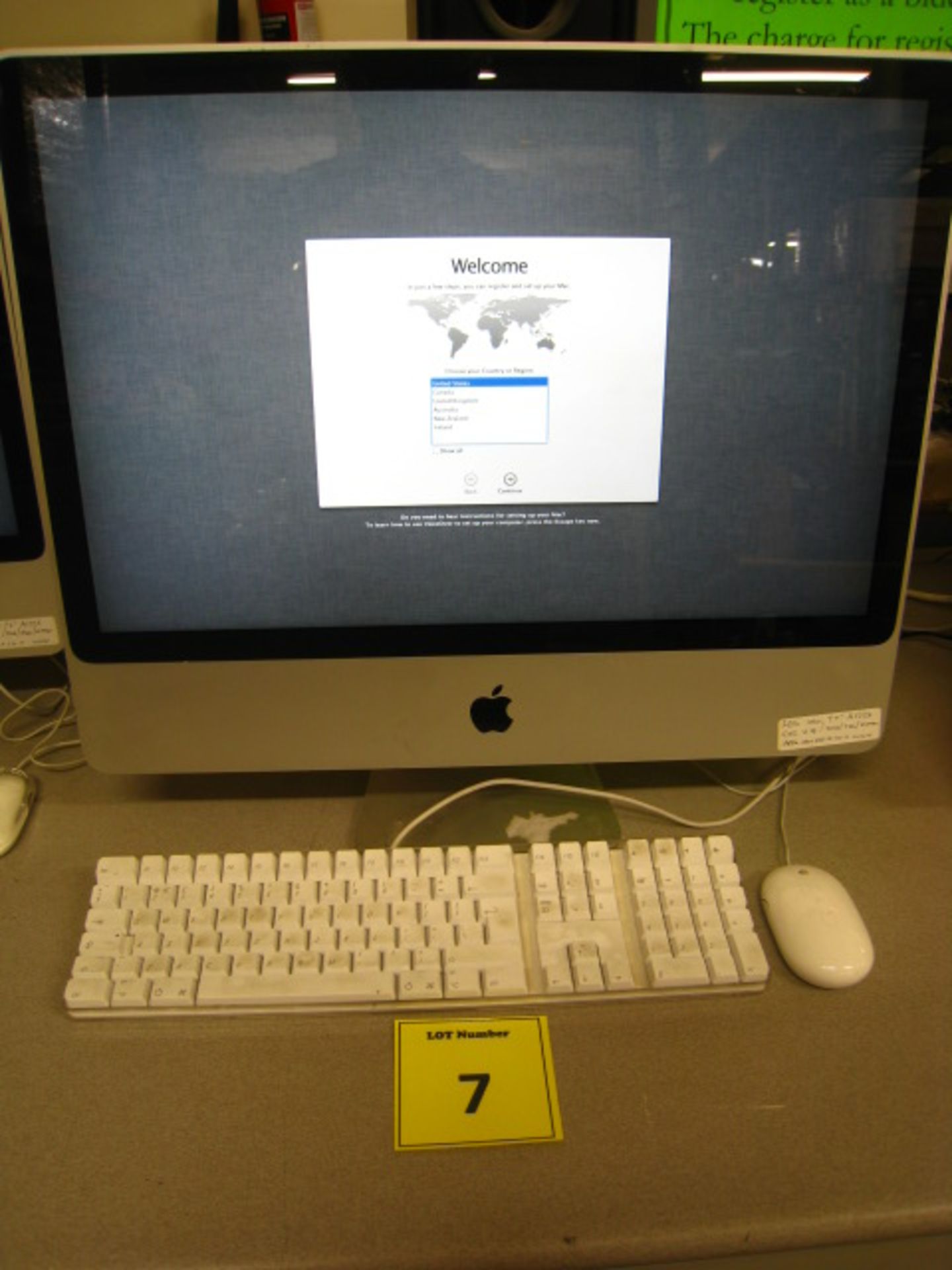 Apple i-Mac A1225 All in One system, core-2-duo/2.8ghz , 2048 mb Ram, 320gb hard drive, dvd-rw