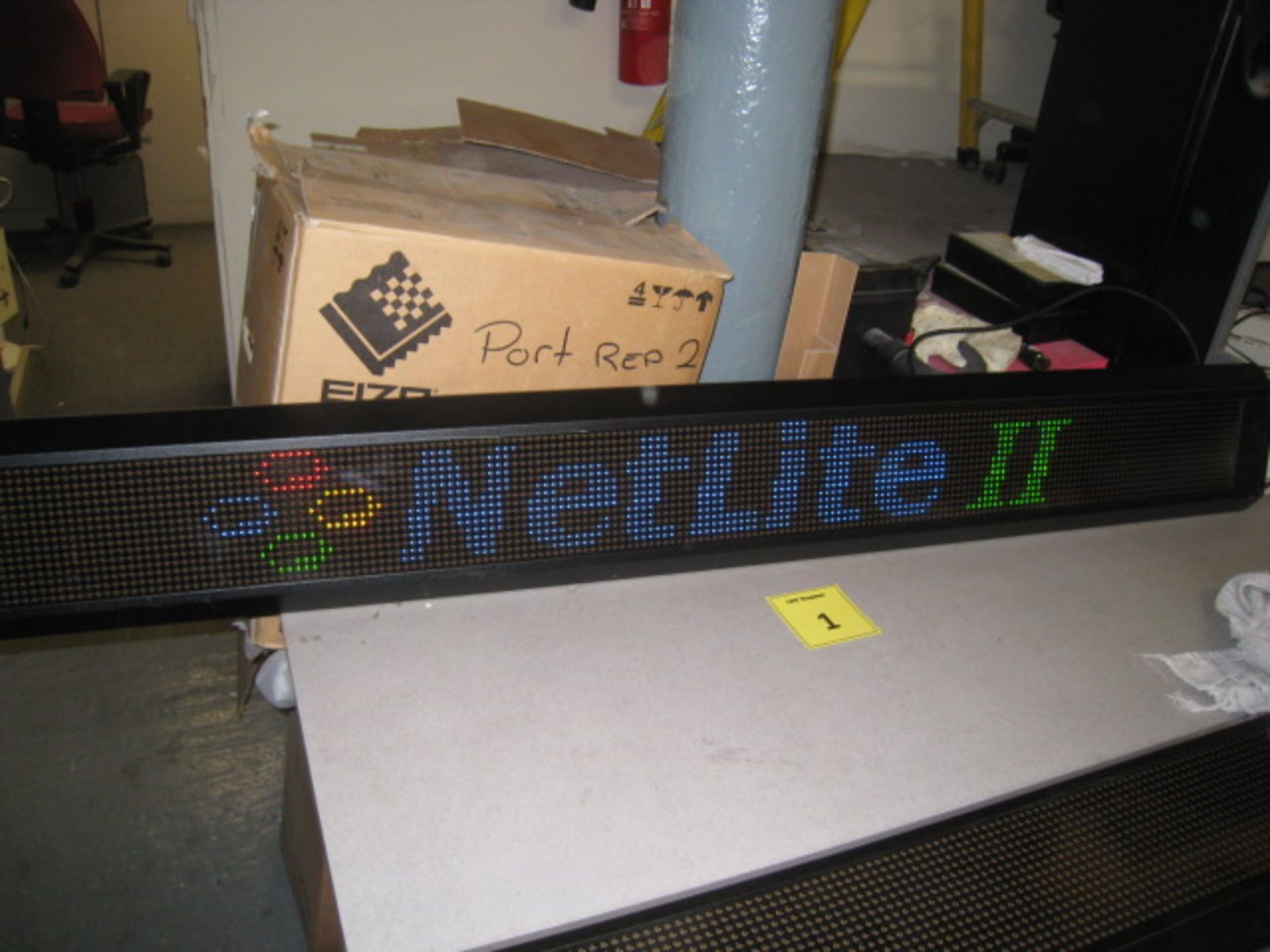SYMON NetLite II Blue 16 x 192. Electronic moving sign. More info at : http://www.chariotgroup.com/