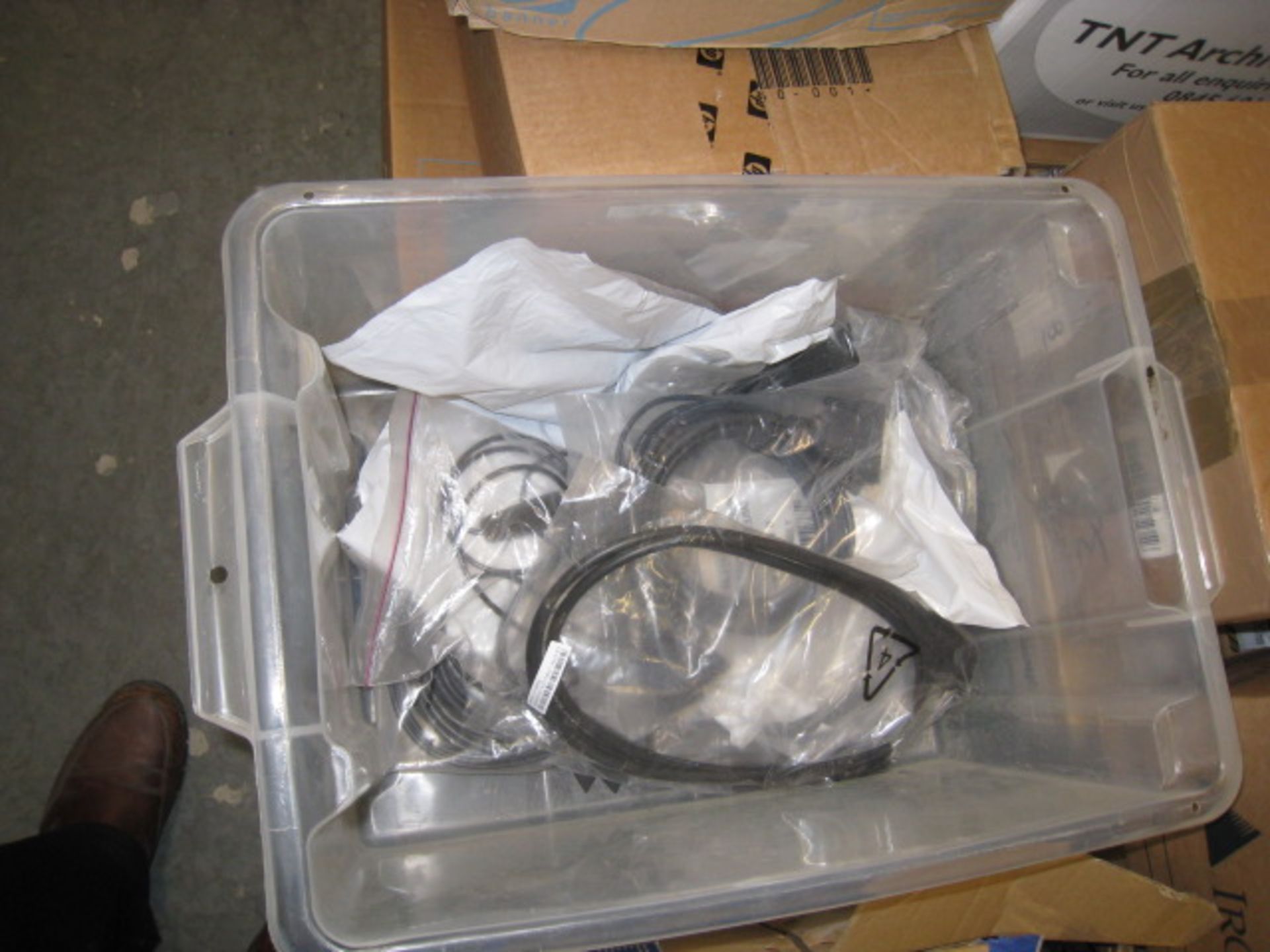 PALLET OF MIXED CABLES, NETWORK VIDEO ETC - Image 4 of 6