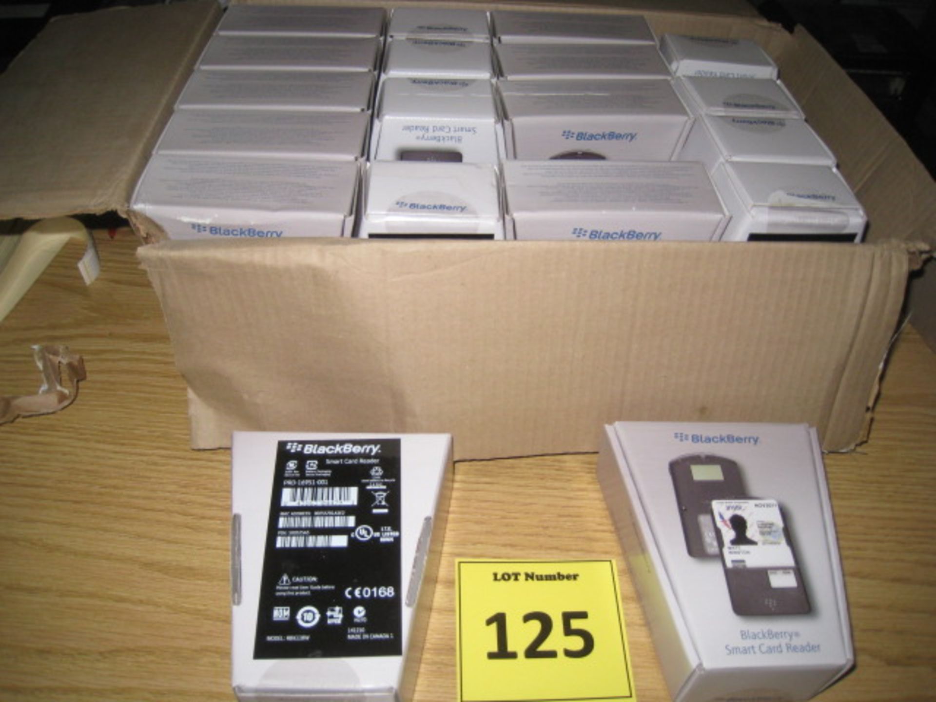 BLACKBERY. 19 X NEW & BOXED BLACKBERRY SMART CARD READERS. MODEL RBX11BW