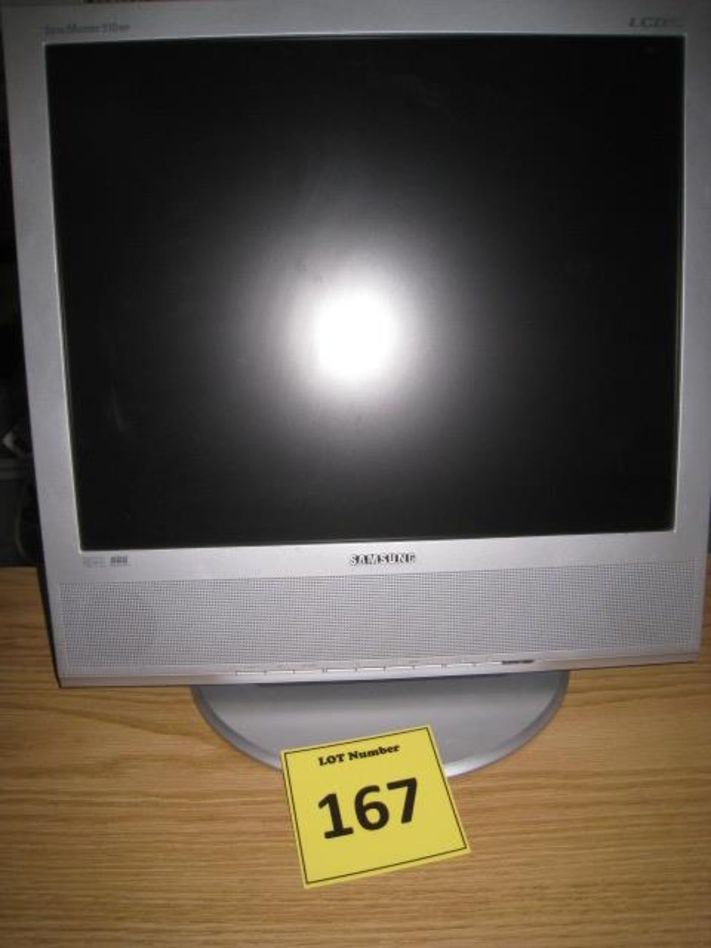 SAMSUNG SYNCMASTER 910MP S   19" LCD TV/MONITOR