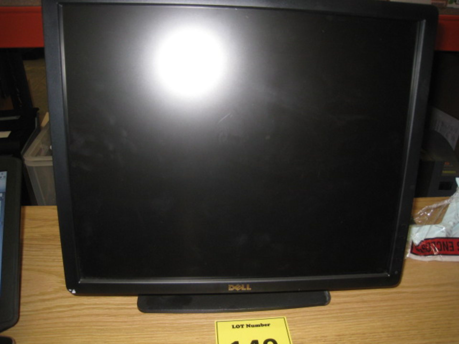 Dell P1913SB 19" flat panel monitor on desktop stand