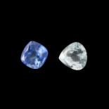 Cushion-cut sapphire of approx. 215 carat Dimensions: approx. 68 x 71 x 44 mm (1/4 x 1/4 x 1/8