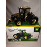 ERTL - JOHN DEERE - 7230R - FARM SHOW 2011 MODEL - LIMITED EDITION - GOLD - (45331A)