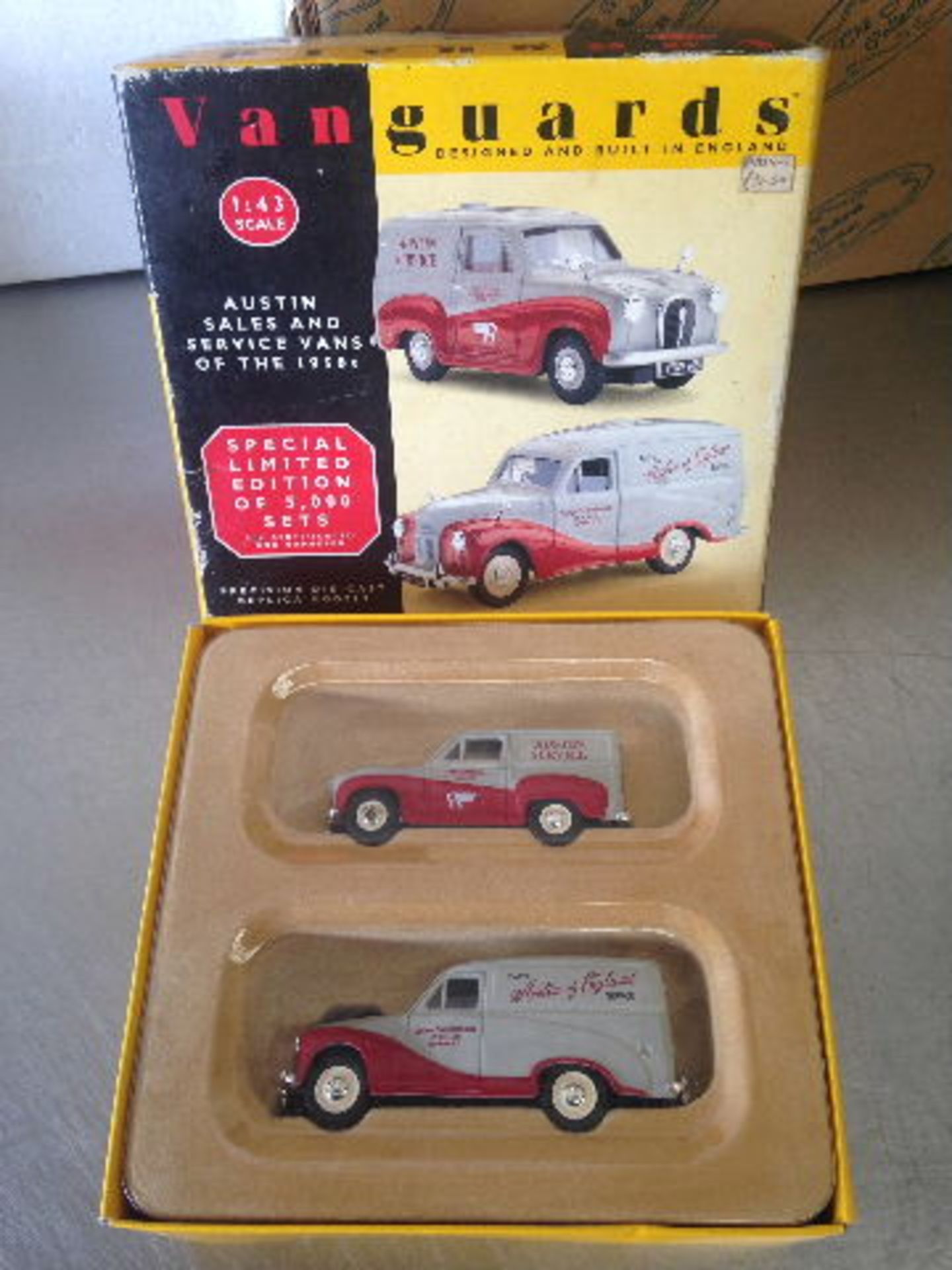 VANGUARDS - AUSTIN SALES & SERVICE VANS OF THE 1950'S - 1:43 SCALE