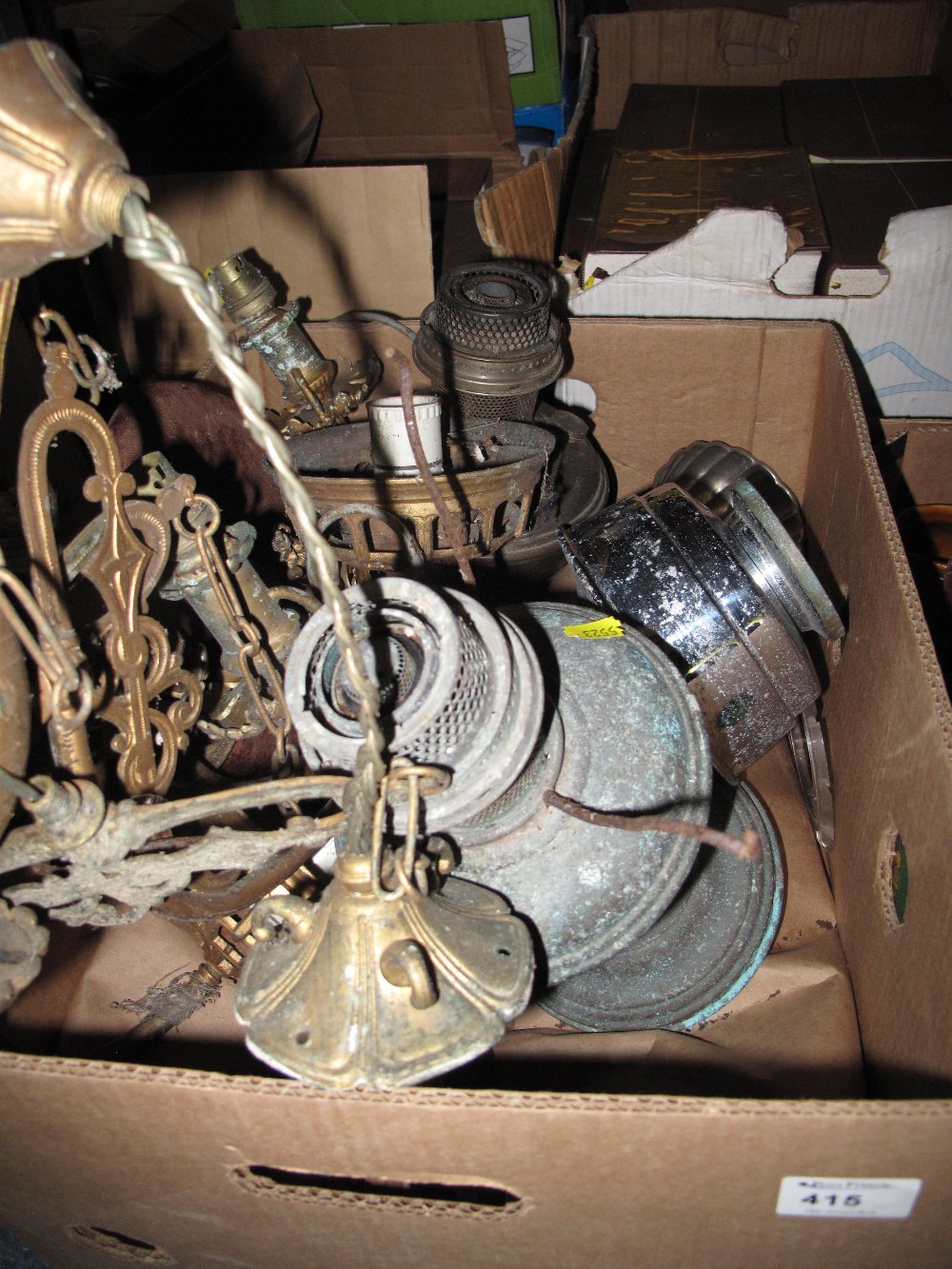 Box of assorted metal ware to include gi