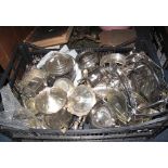 Tray of assorted metal ware to include s