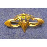9ct gold peridot and pearl Art Nouveau brooch.  CONDITION REPORT; No obvious damage.
