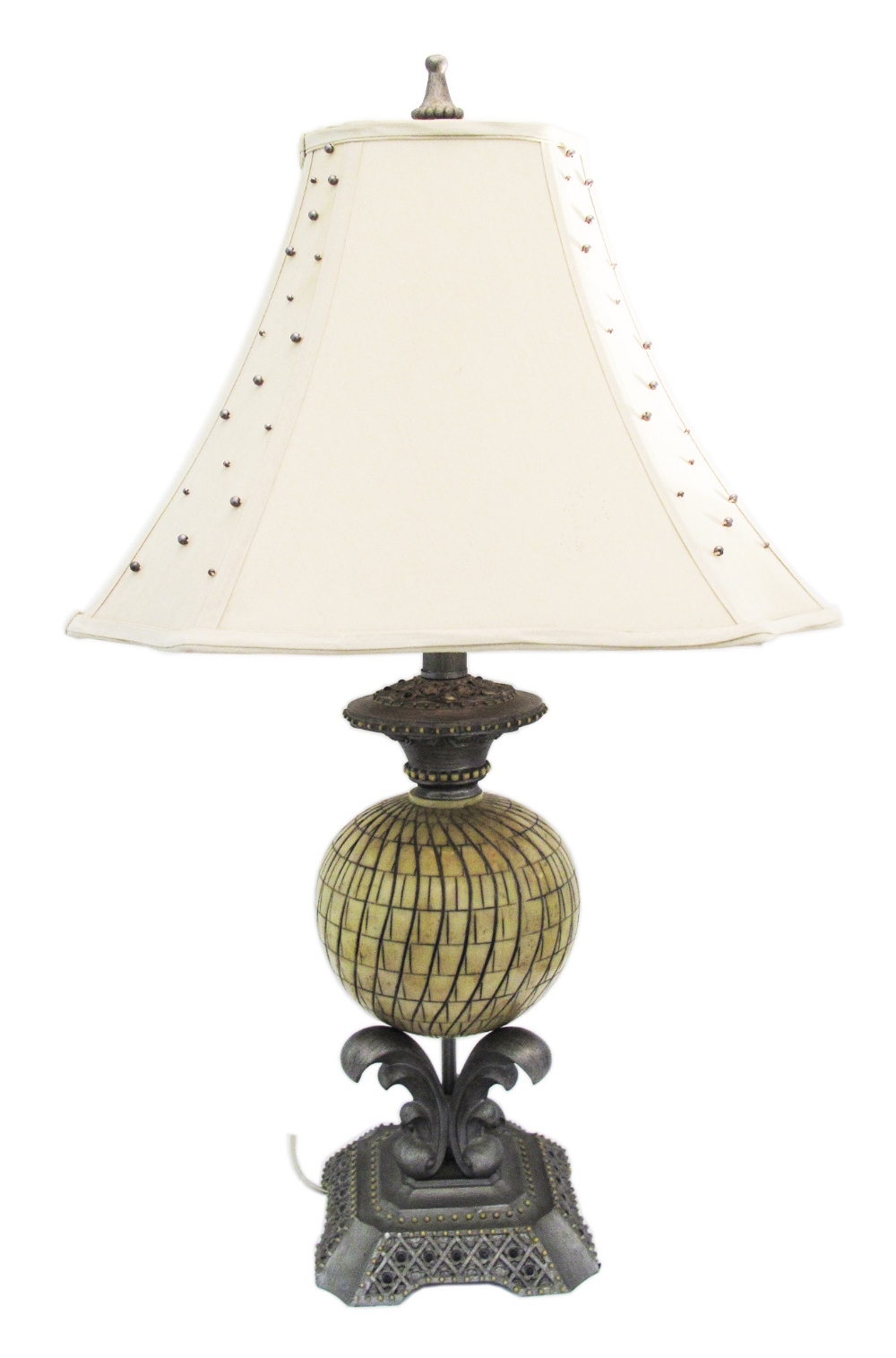 A table lamp with a globular ivorine base and cream shade. Modern. H85cm.
No Reserve.
