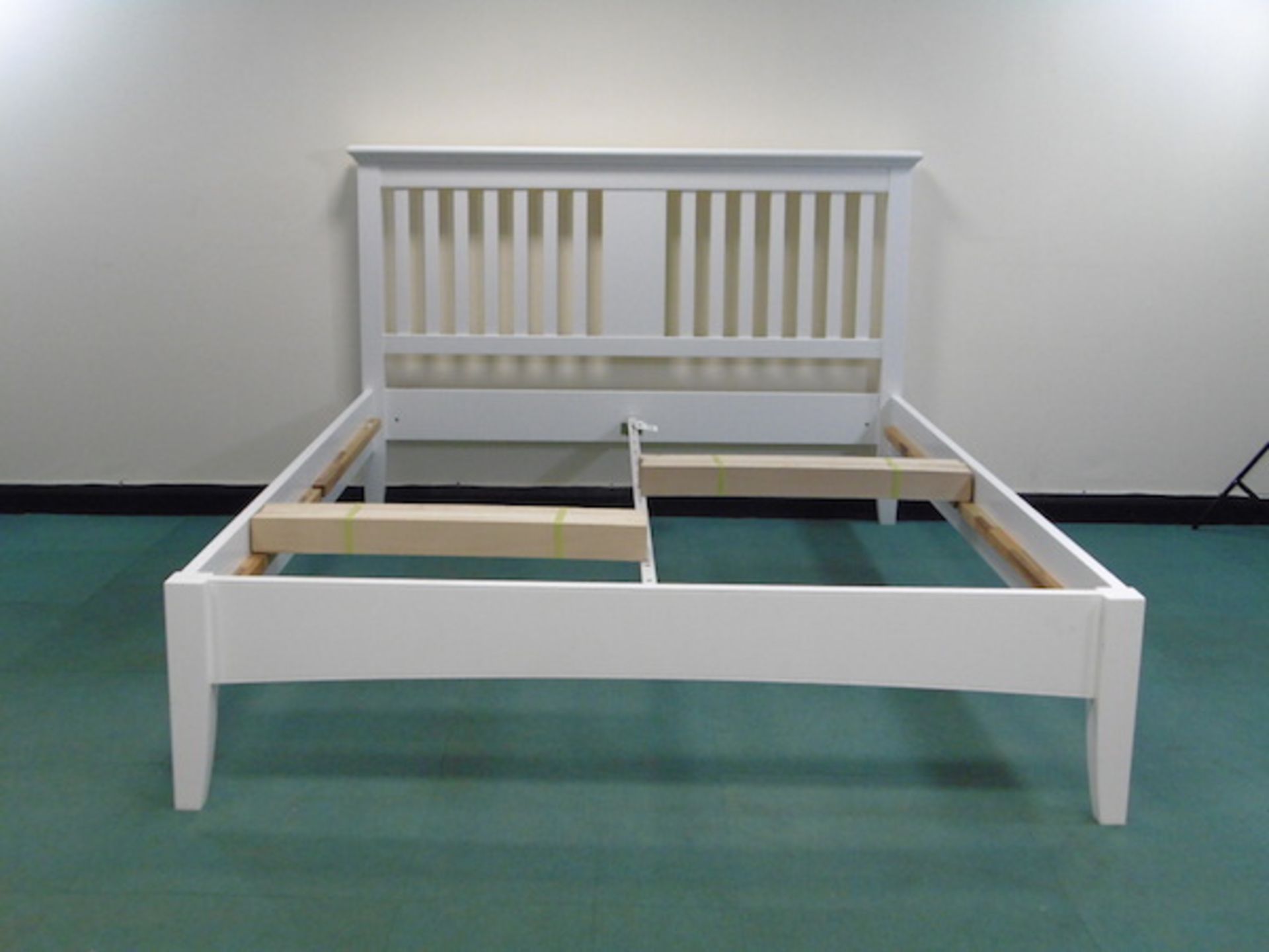 5ft - Kingsize - Hampstead Wood Bed Frame - White