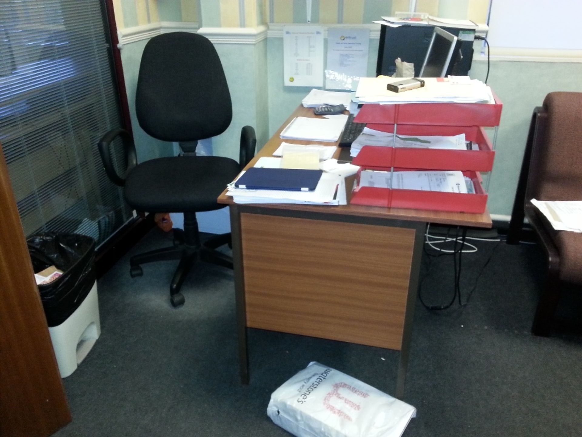 large selection of office furniture, desks, chairs, pedestal units etc, no it equipment is included. - Image 12 of 14