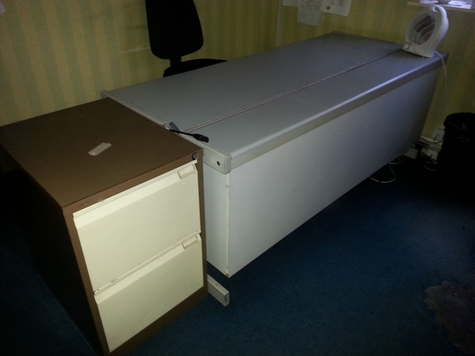 large selection of office furniture, desks, chairs, pedestal units etc, no it equipment is included. - Image 11 of 14