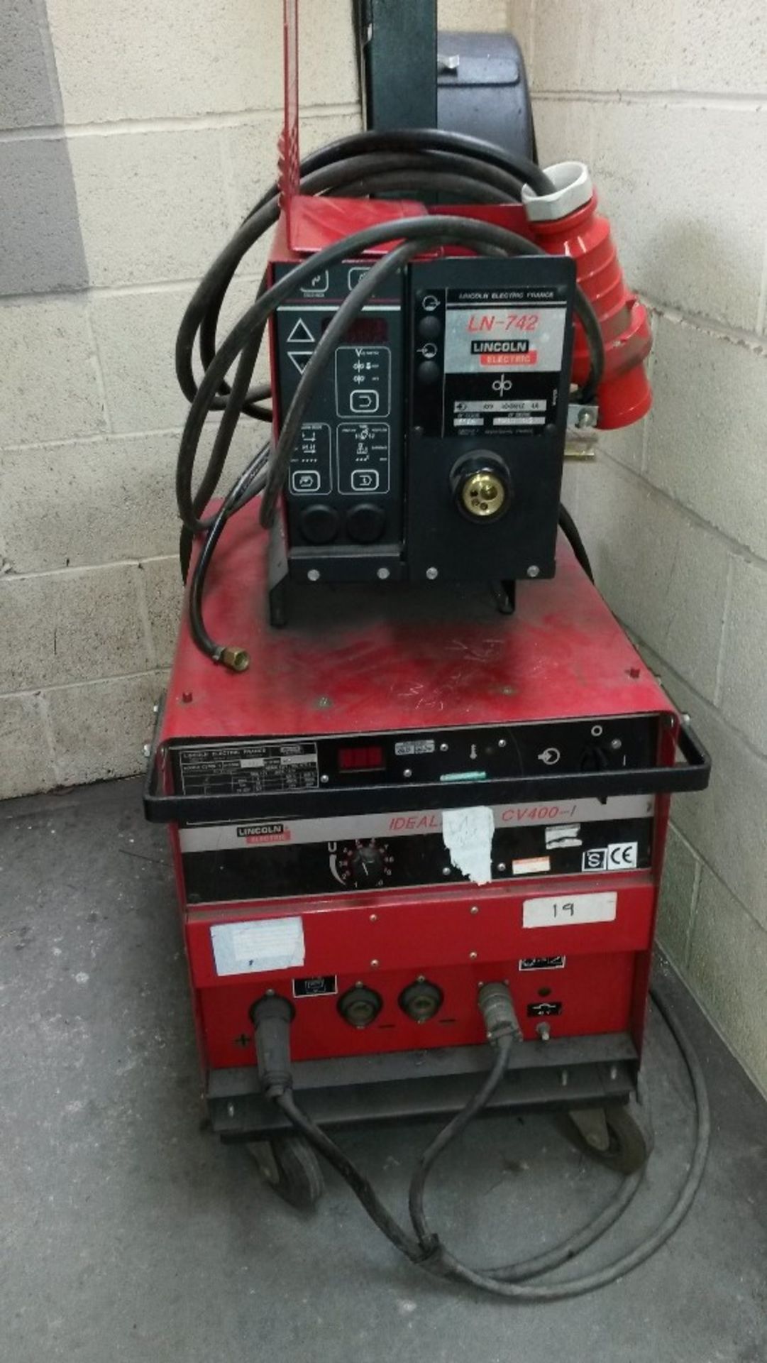 Lincoln Electric Welder, 3 phase. Model LN742 with a Lincoln Idealarc Gv-400-1 base on wheels