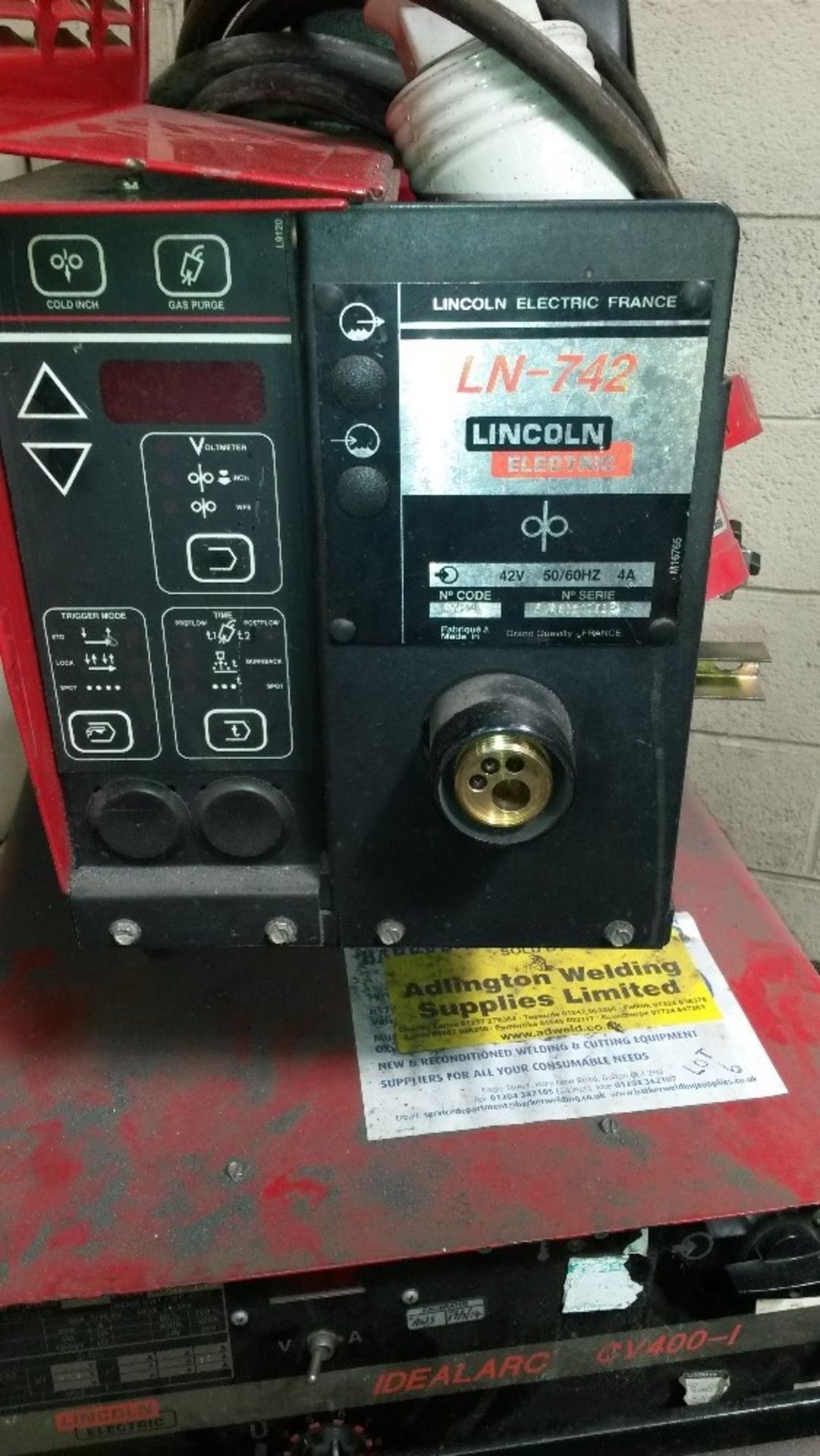Lincoln Electric Welder, 3 phase. Model LN742 with a Lincoln Idealarc Gv-400-1 base on wheels - Image 2 of 3