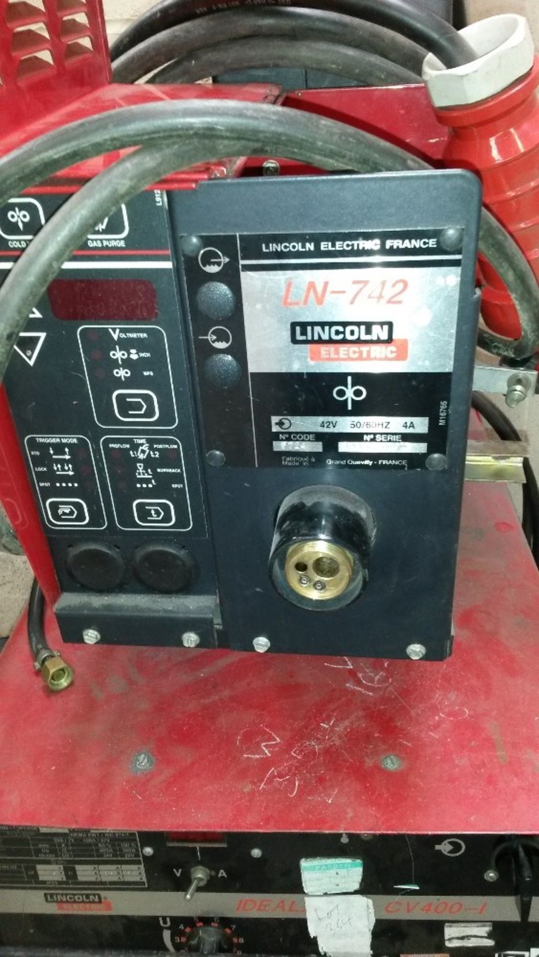 Lincoln Electric Welder, 3 phase. Model LN742 with a Lincoln Idealarc Gv-400-1 base on wheels - Image 2 of 3