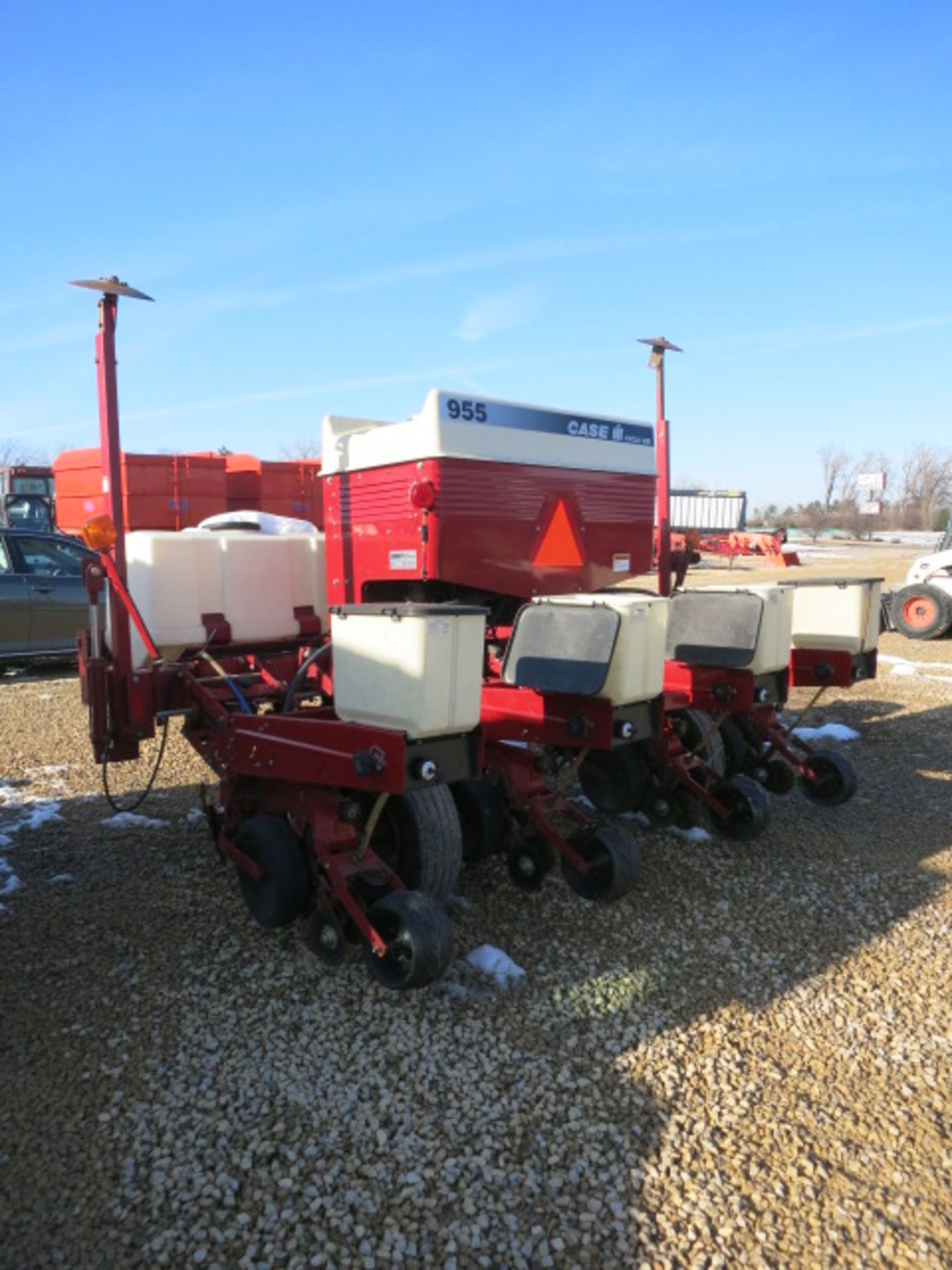 (Lot 93844)  CASE-IH 955 4-ROW PLANTER WITH 1000 PTO, HYDRAULIC PUMP, LIQUID FERTILIZER & - Image 3 of 6