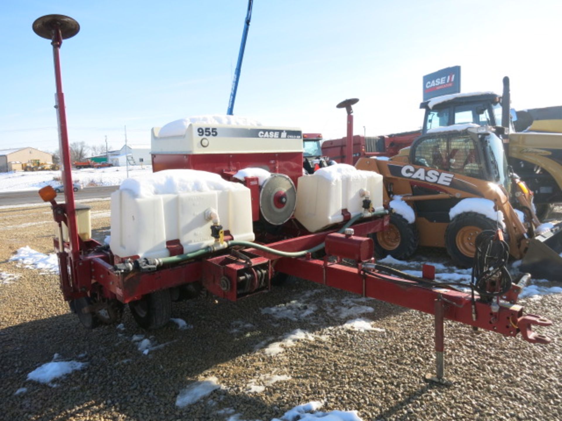 (Lot 93844)  CASE-IH 955 4-ROW PLANTER WITH 1000 PTO, HYDRAULIC PUMP, LIQUID FERTILIZER & - Image 6 of 6