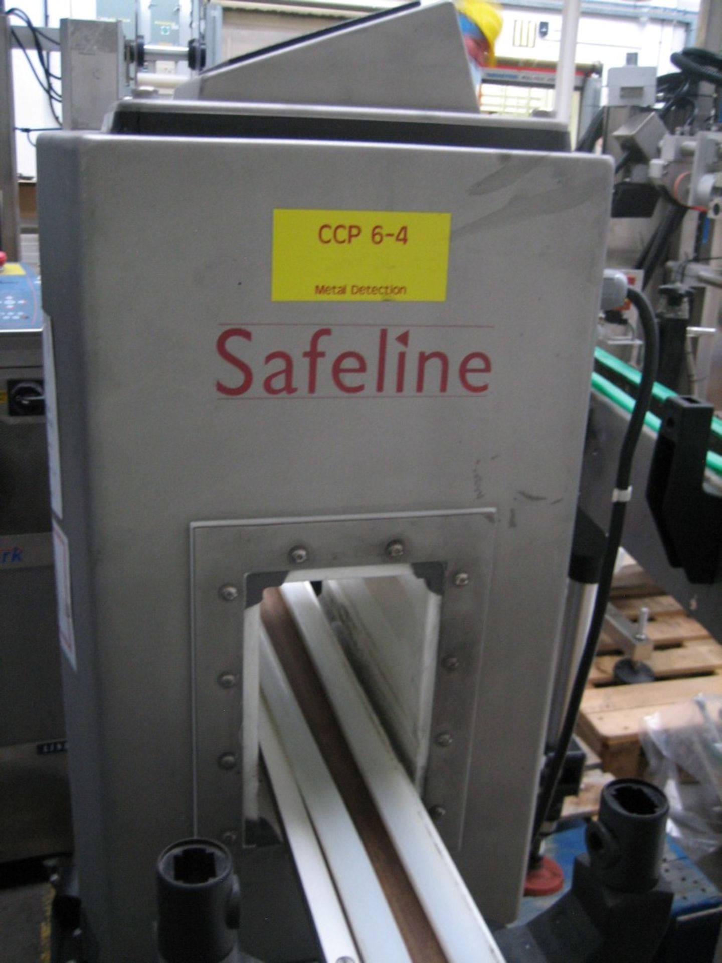 Safeline metal detector (Lift out £30)