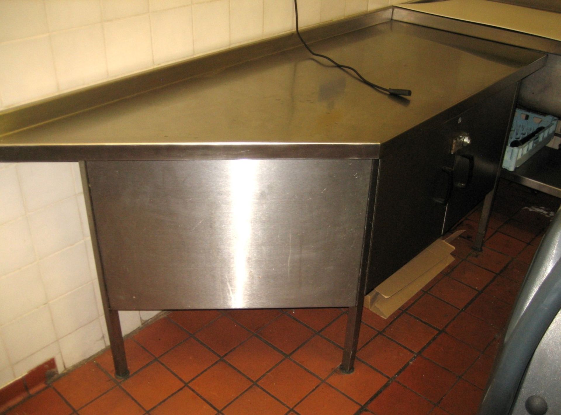 Stainless steel shaped double door cabinet 1800mm x 700mm (Lift out £10)