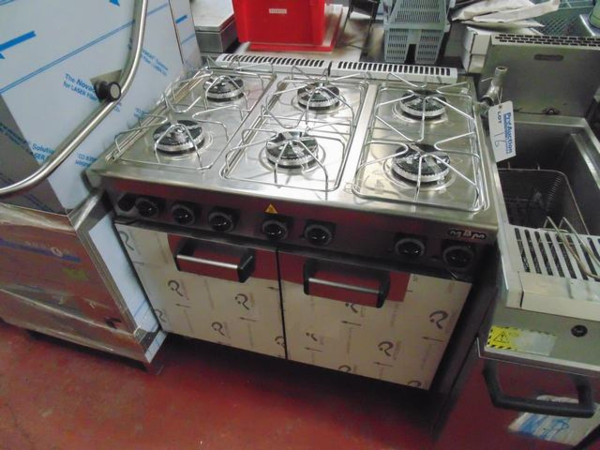 Hobart MBM G6SFF972P freestanding gas range 6 burner with oven 34.5kw brand new 1100mm x 730mm x