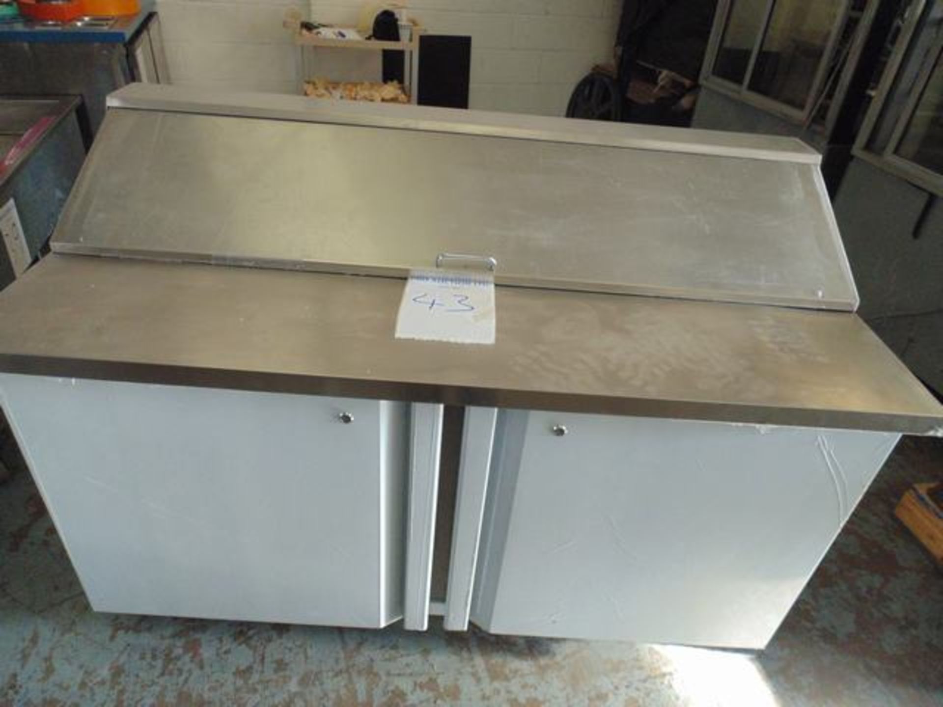 Saladette / pizza refrigerated preparation counter gastronorm counter top with two door