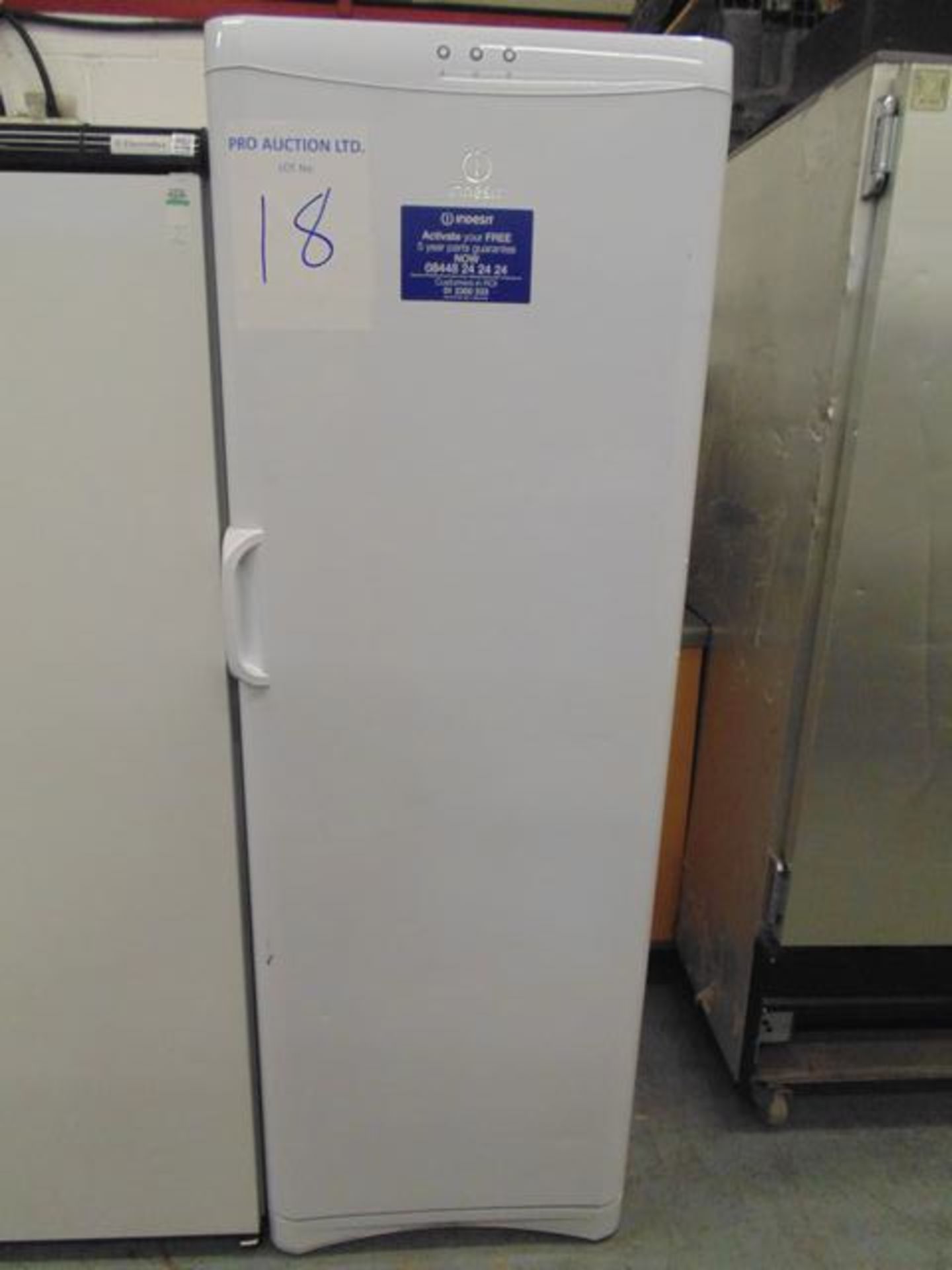 Indesit UFAN400 tall freezer 238 litre net capacity 600mm x 650mm x 1750mm