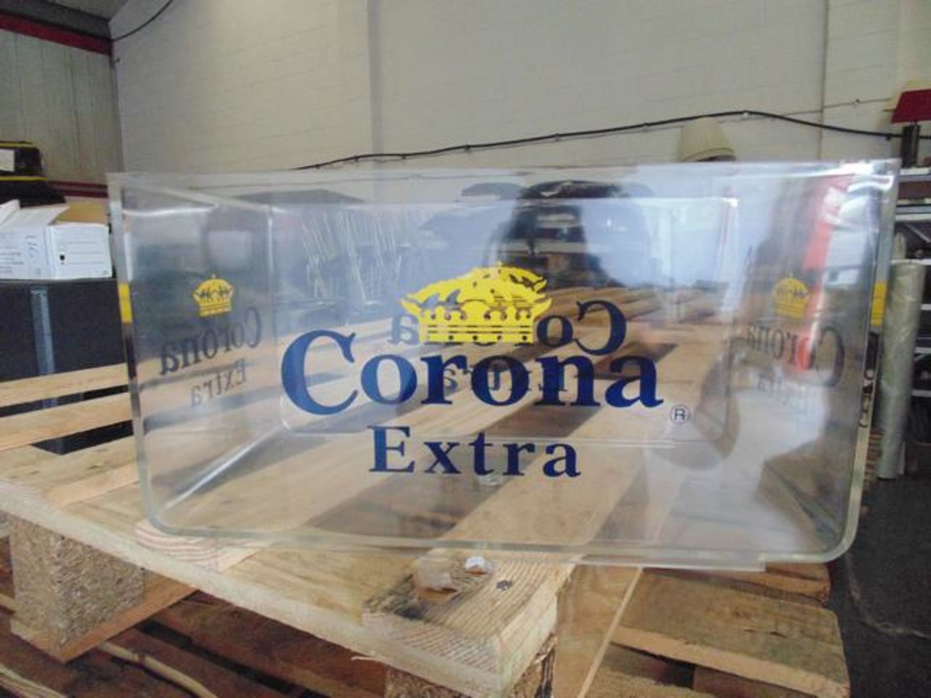 Corona ice cube box