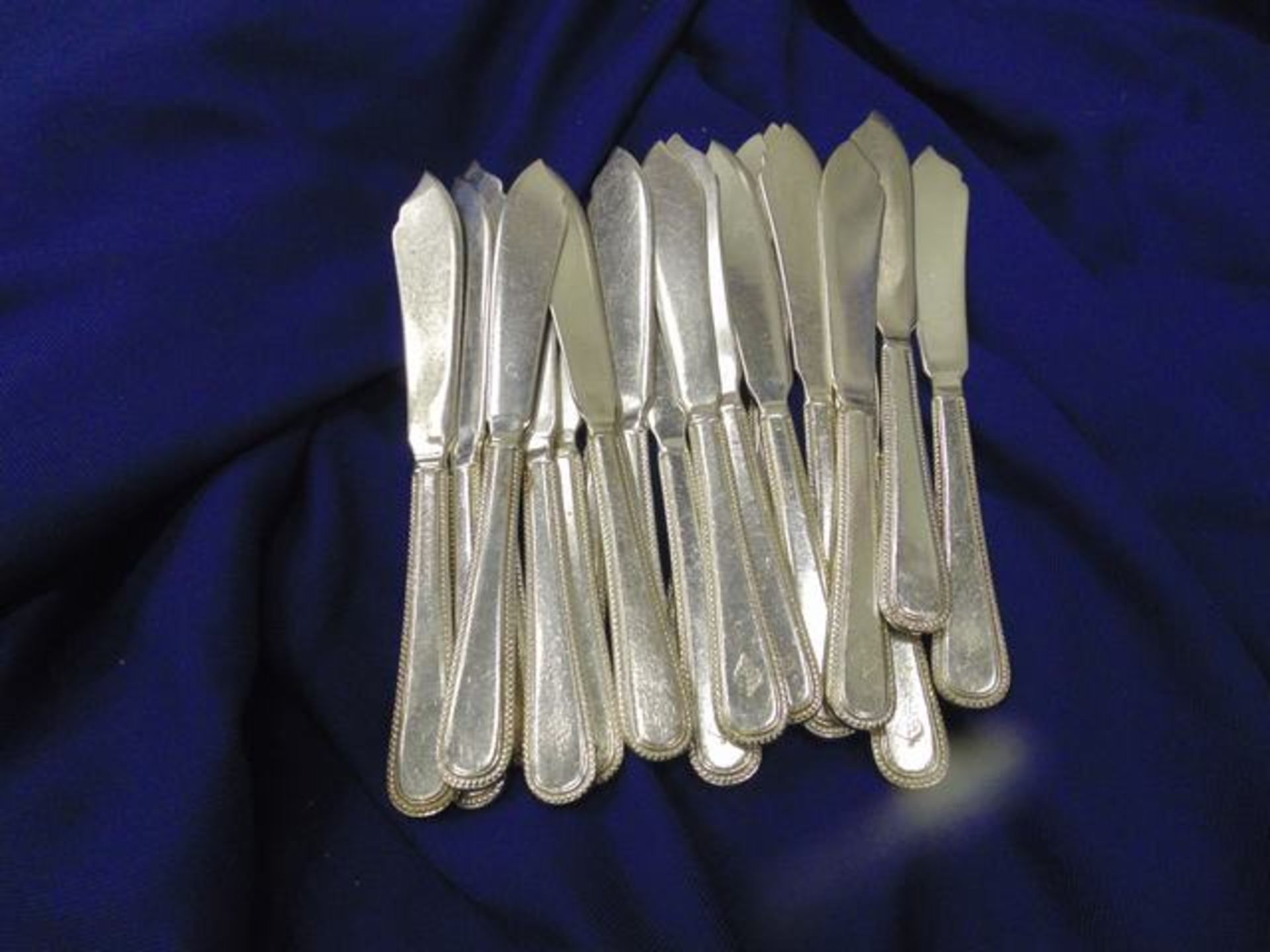 18 x fish knifes