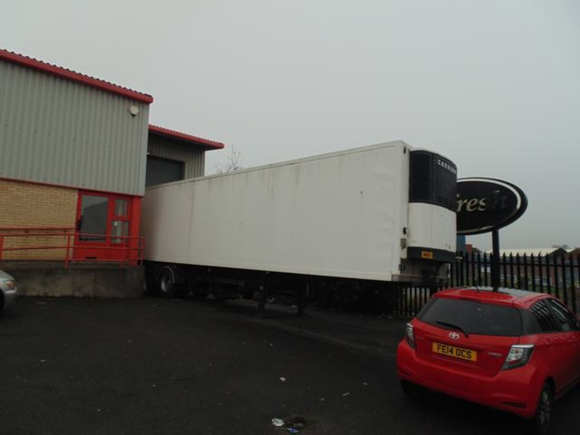 Transicold GA12MP 40ft Refrigerated Trailer / Store Yom 1999   Buyer to remove