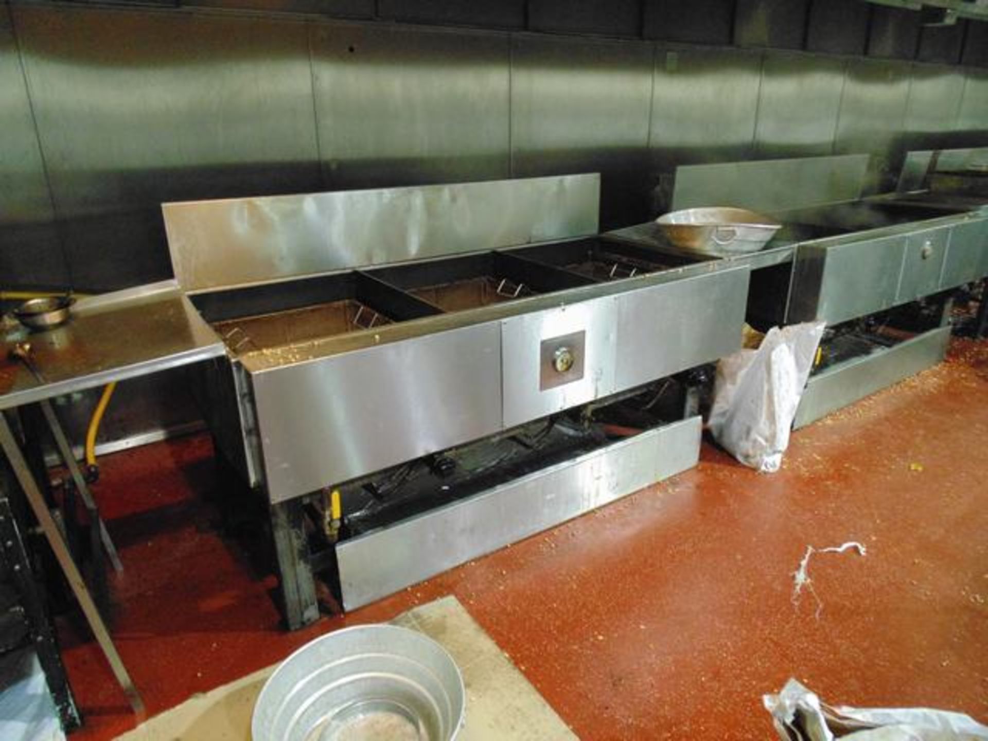 Batch Fryer 400 Litre Capacity Gas Fired 3 Tanks With Independent Burners 2000mm X 900mm  Lift out