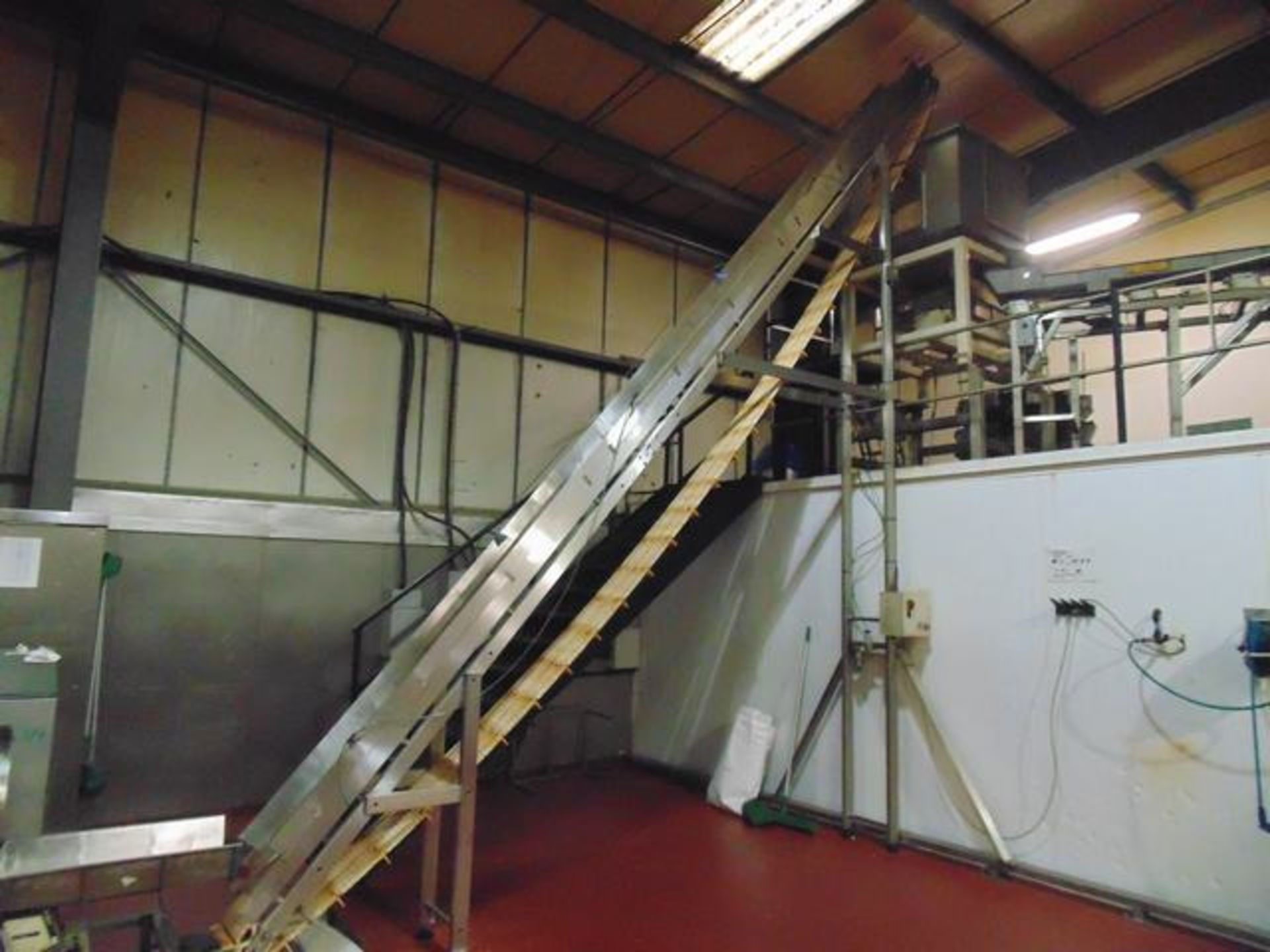 Stainless Steel Flighted Feed Belt Incline Conveyor 10,000mm Long X 350mm Wide  Lift out charge - Image 2 of 3