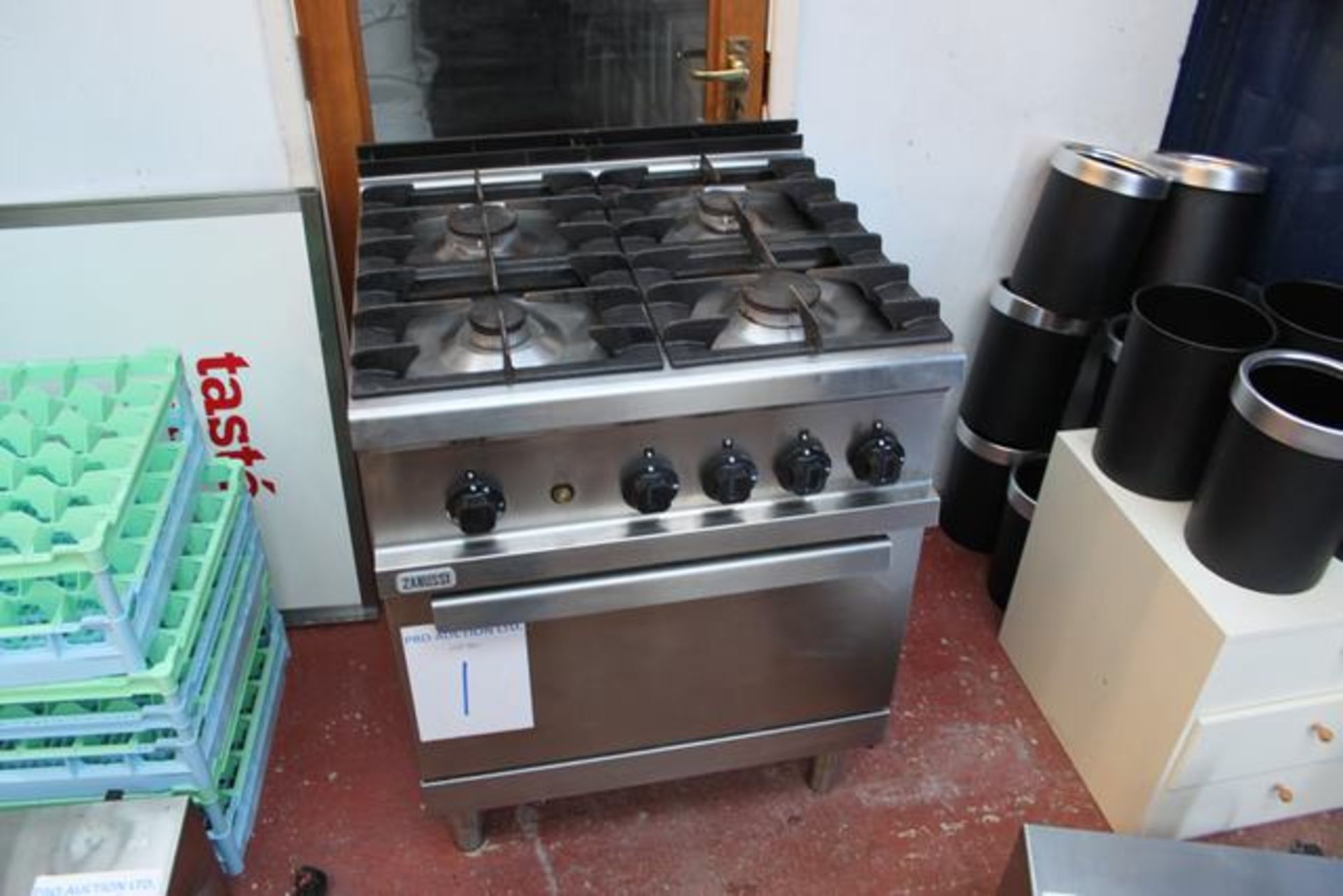 Zanussi gas four burner with oven 700mm wide - Image 2 of 2