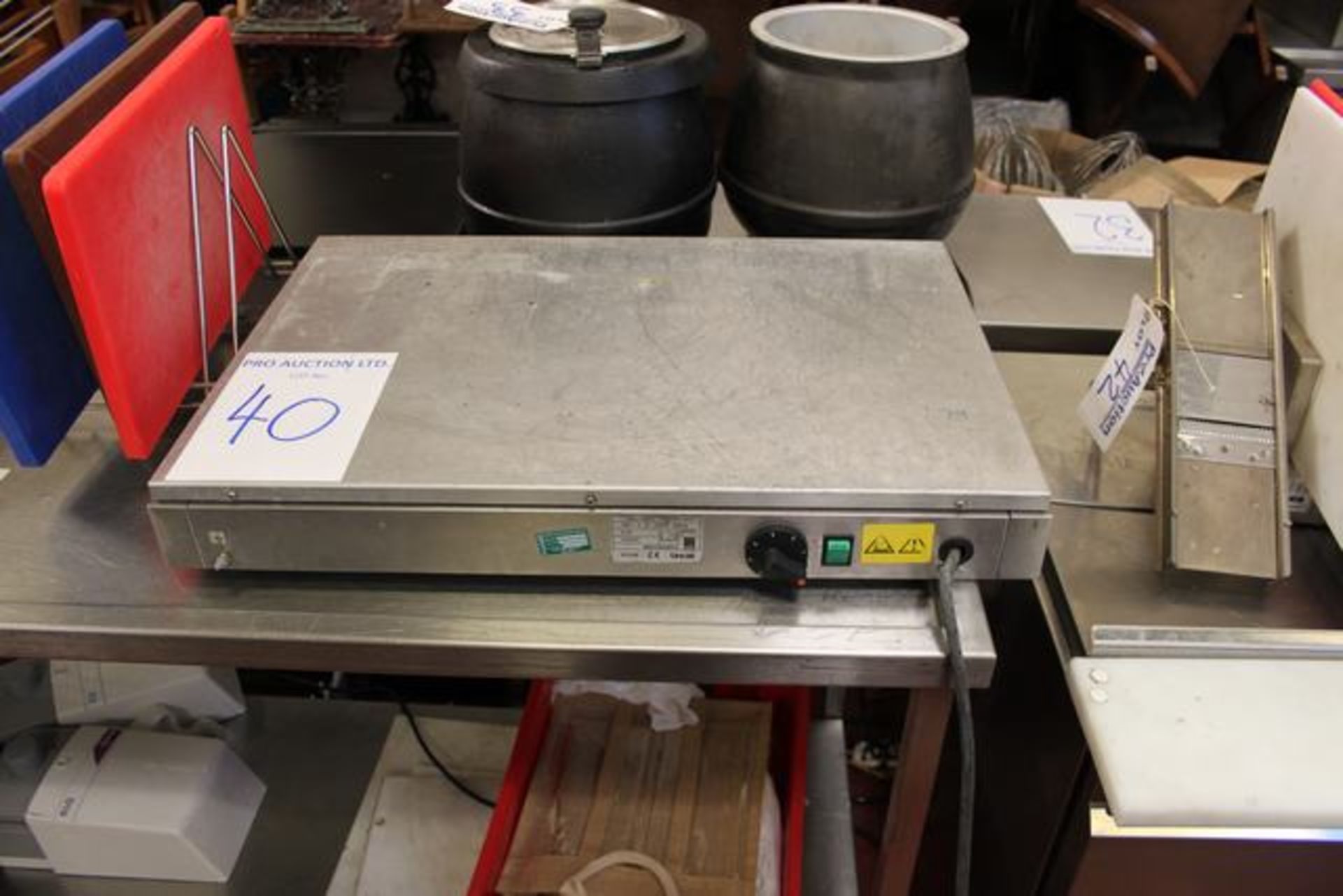 Lincat model HB2-A002 hot plate 740mm wide