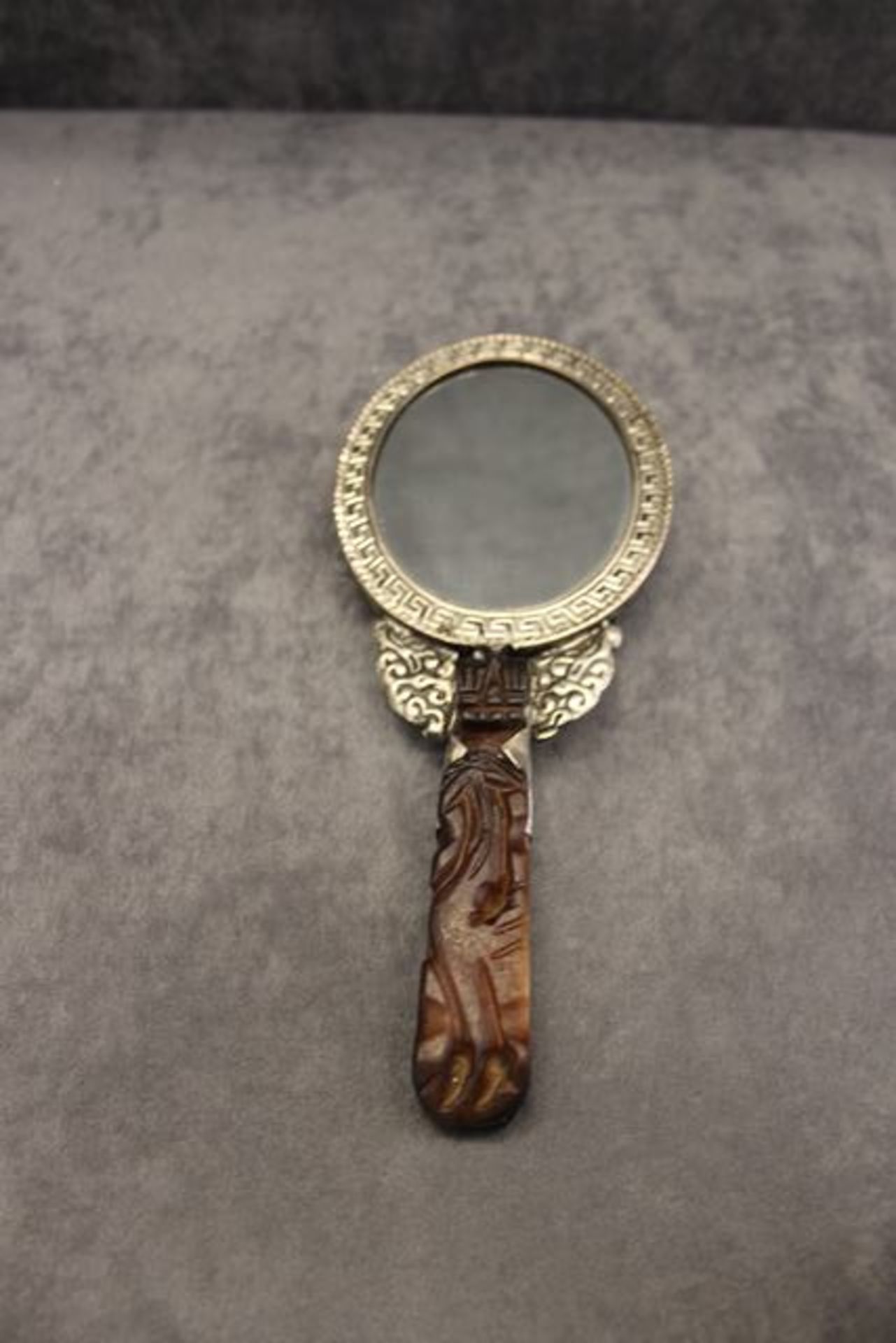 Bead inlay lady’s hand mirror decorated with white copper and Tibetan silver highly decorative - Image 4 of 4