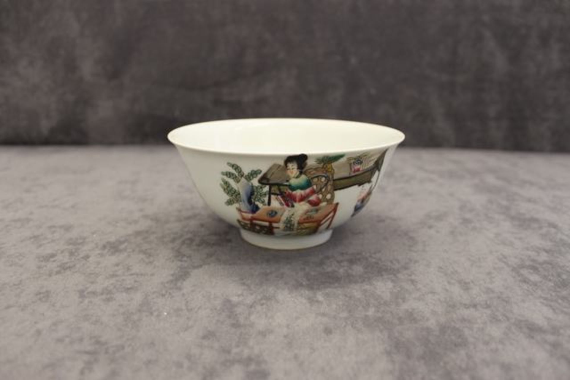 Chinese porcelain bowl,  bear Guangxu reign mark (1875 – 1908) of typical form with incurving