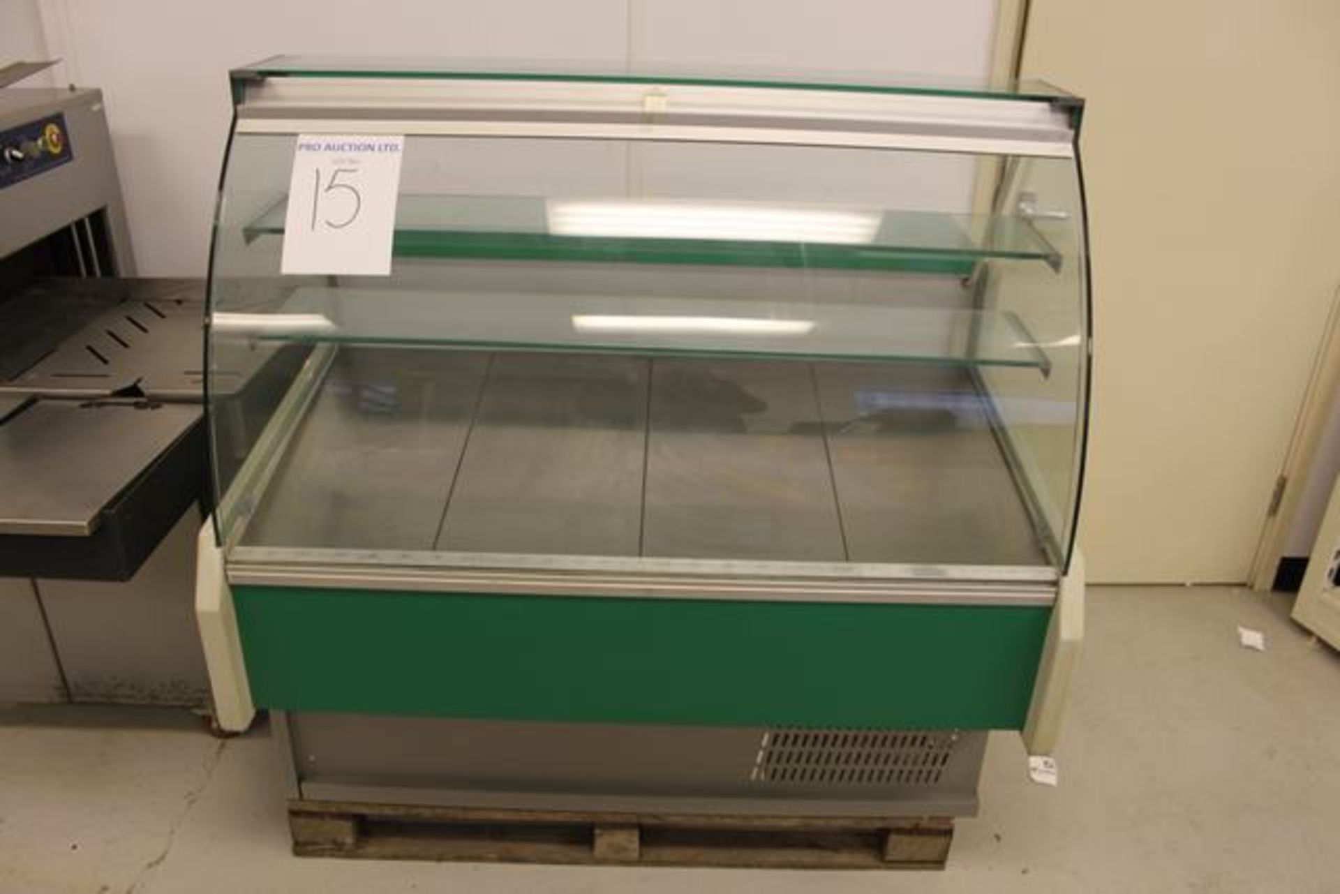 Arneg Wipper Curved glass display counter ambient temperature 1220mm long   Lift out charge 20