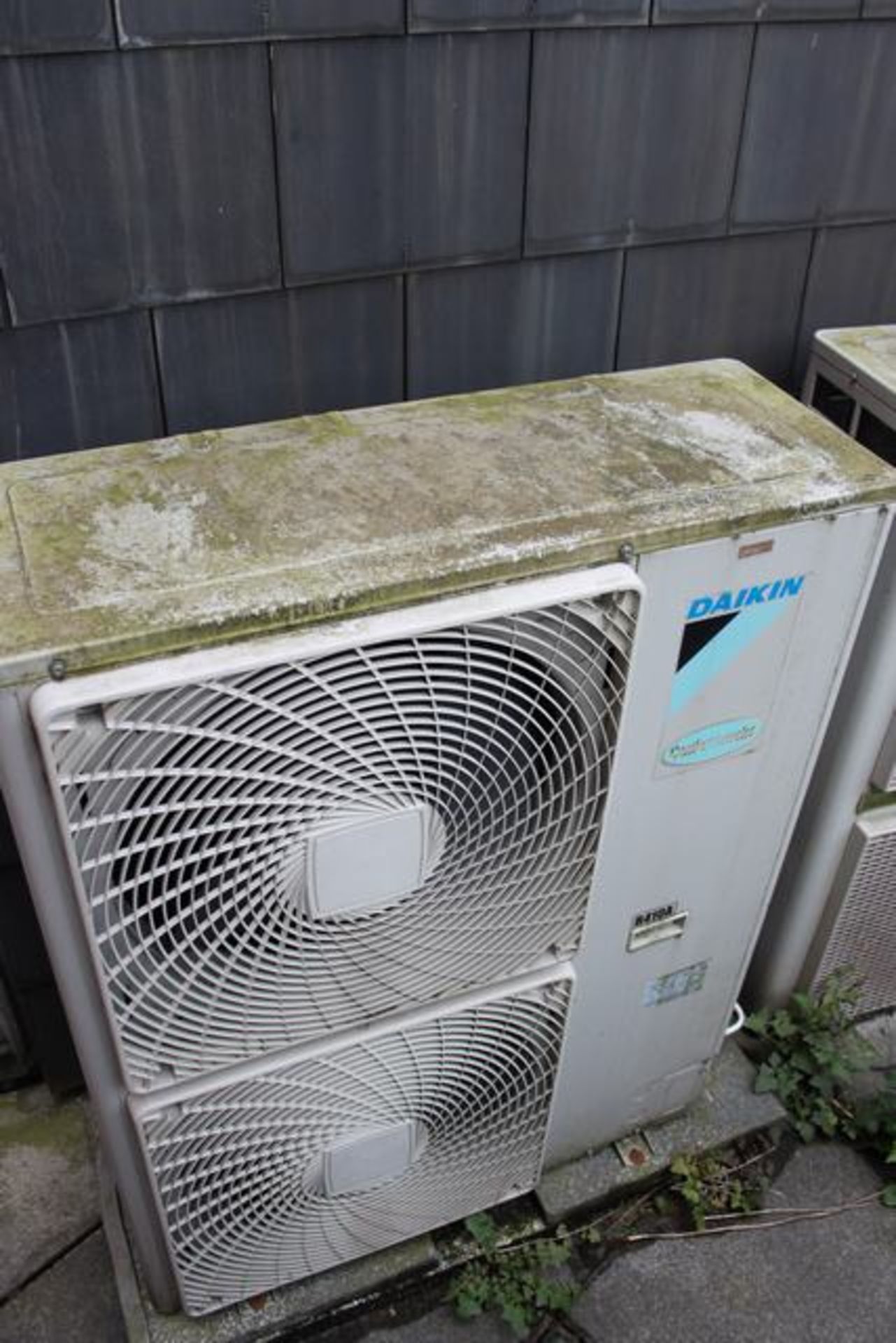 Daikin VRV split air conditioning external unit >>Lift out charge  50