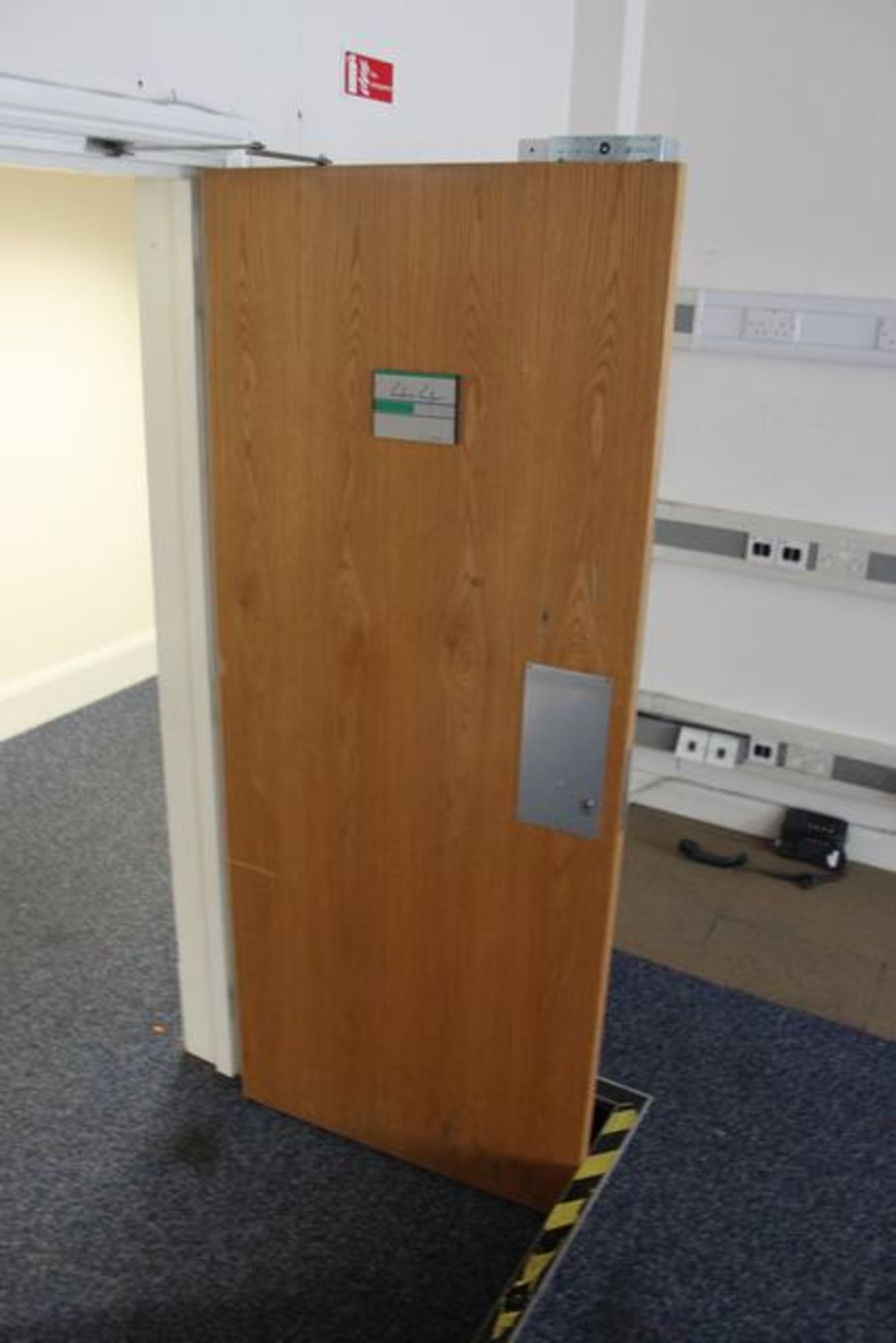 Fire rated door 840mm x 2020mm x 45mm >>Lift out charge  5 - Image 2 of 2