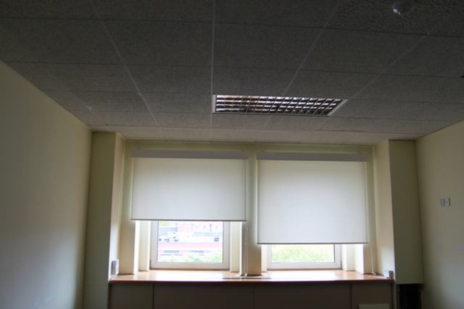 7 x roller blinds 1700mm x 1300mm >>Lift out charge  5