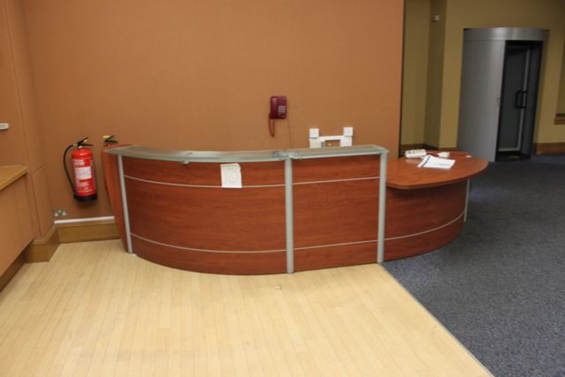 Reception counter horseshoe shaped wooden veneer frontage and working space with elevated safety - Image 2 of 2