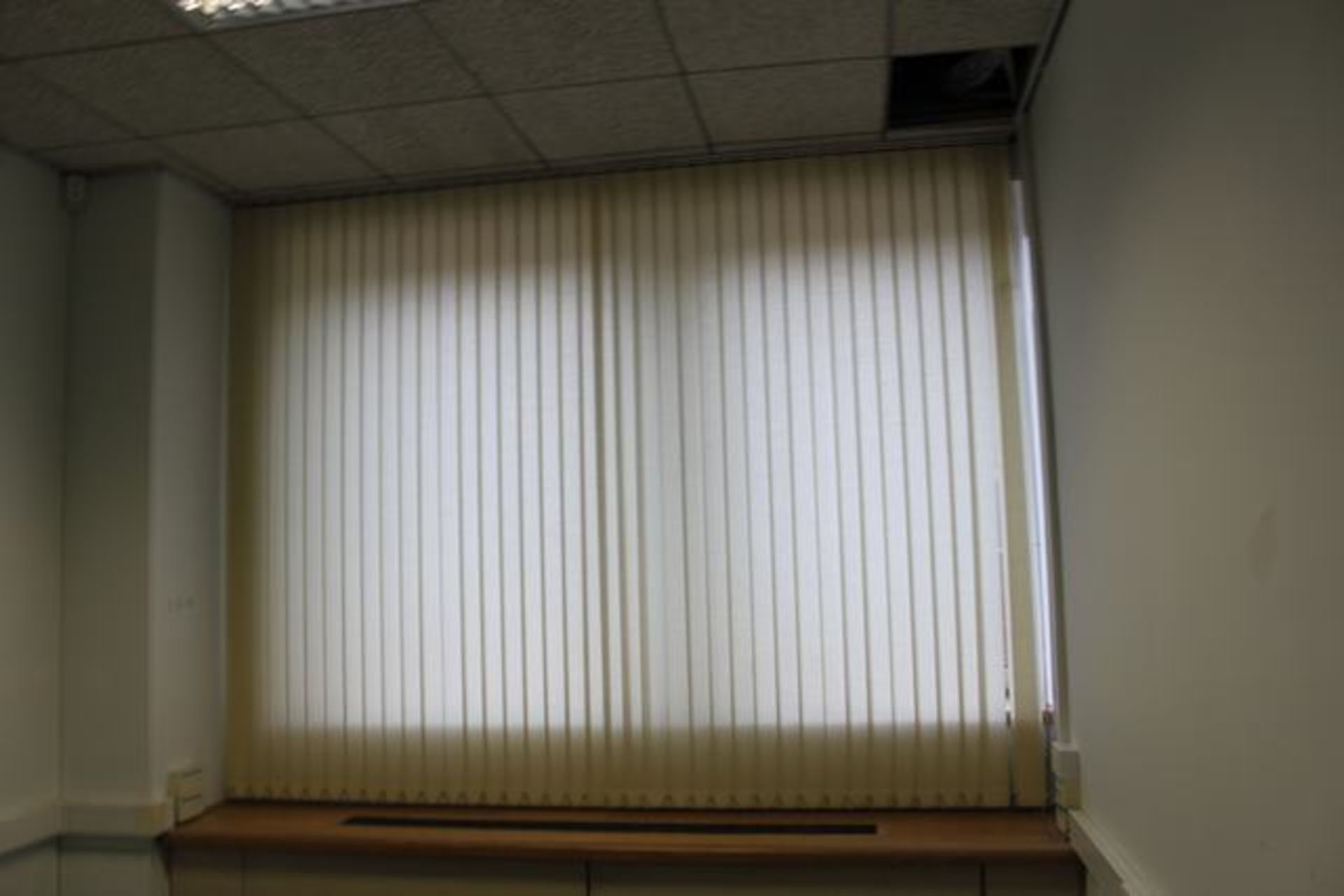 Vertical blind cream 3450mm x 2200mm complete with robust aluminium head rail with beaded tilt chain