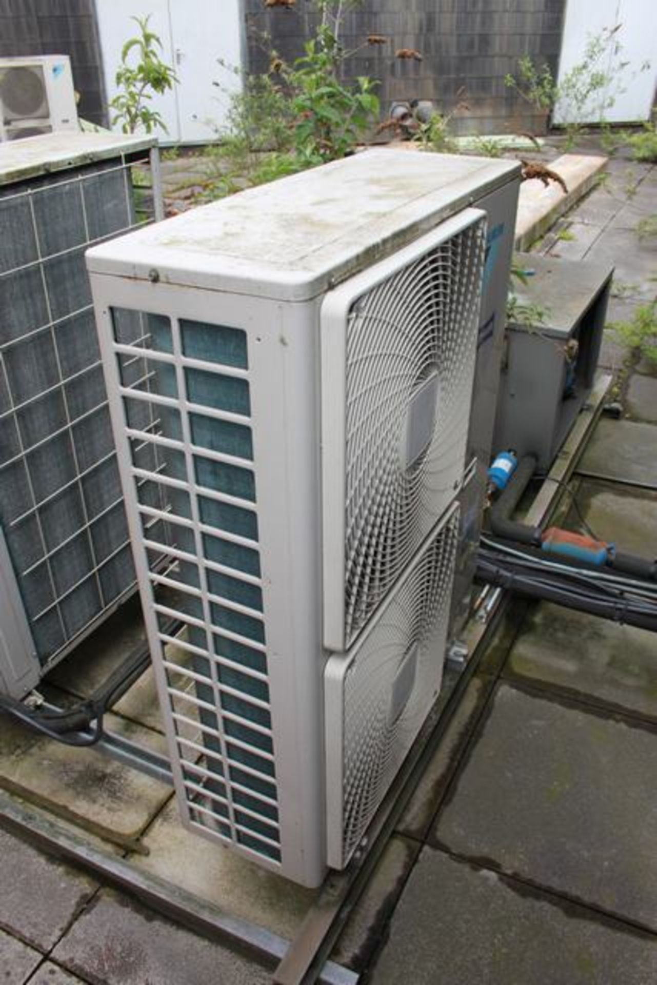 Daikin VRV split air conditioning external unit >>Lift out charge  50