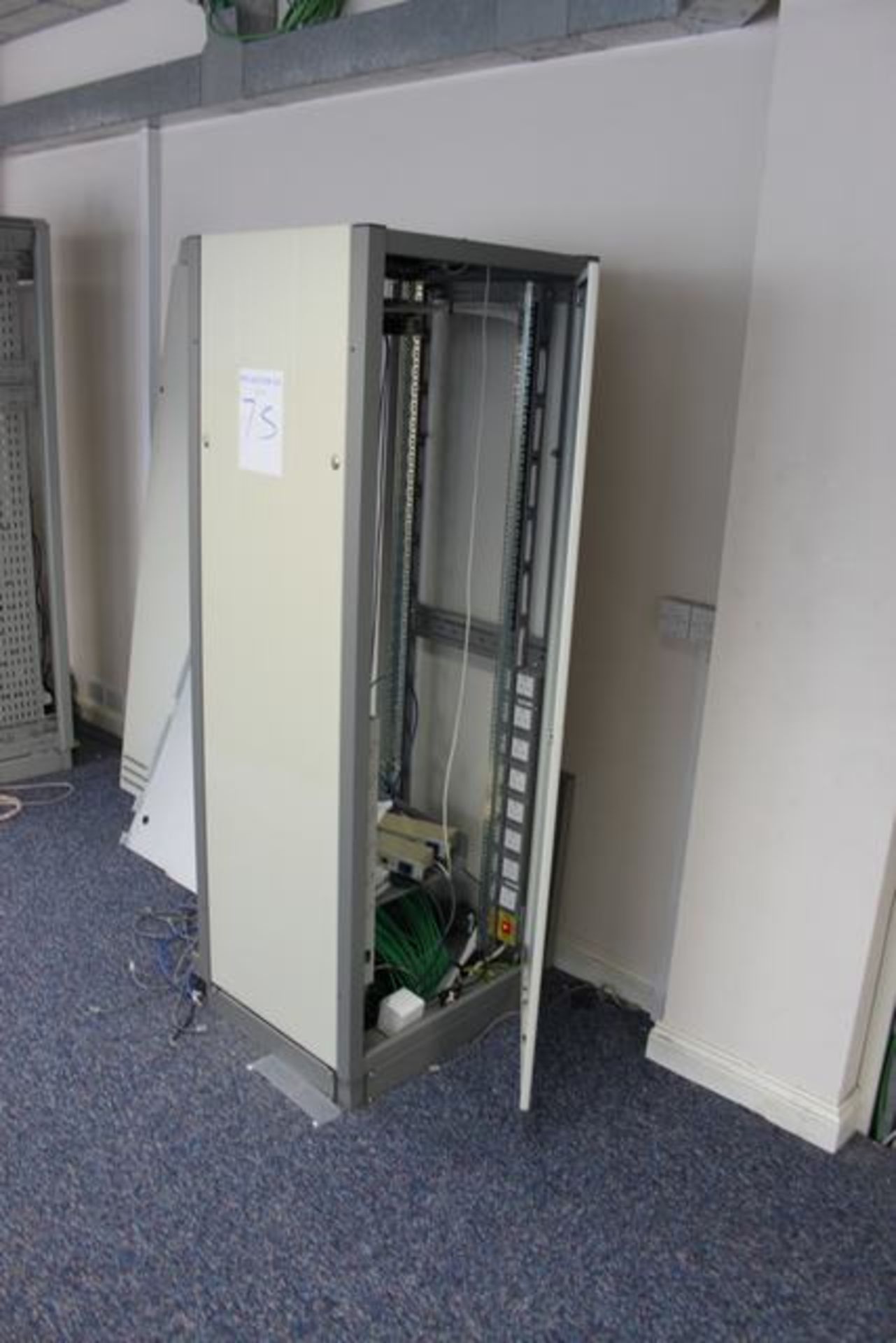 Server rack 700mm x 600mm x 1950mm >>Lift out charge  20