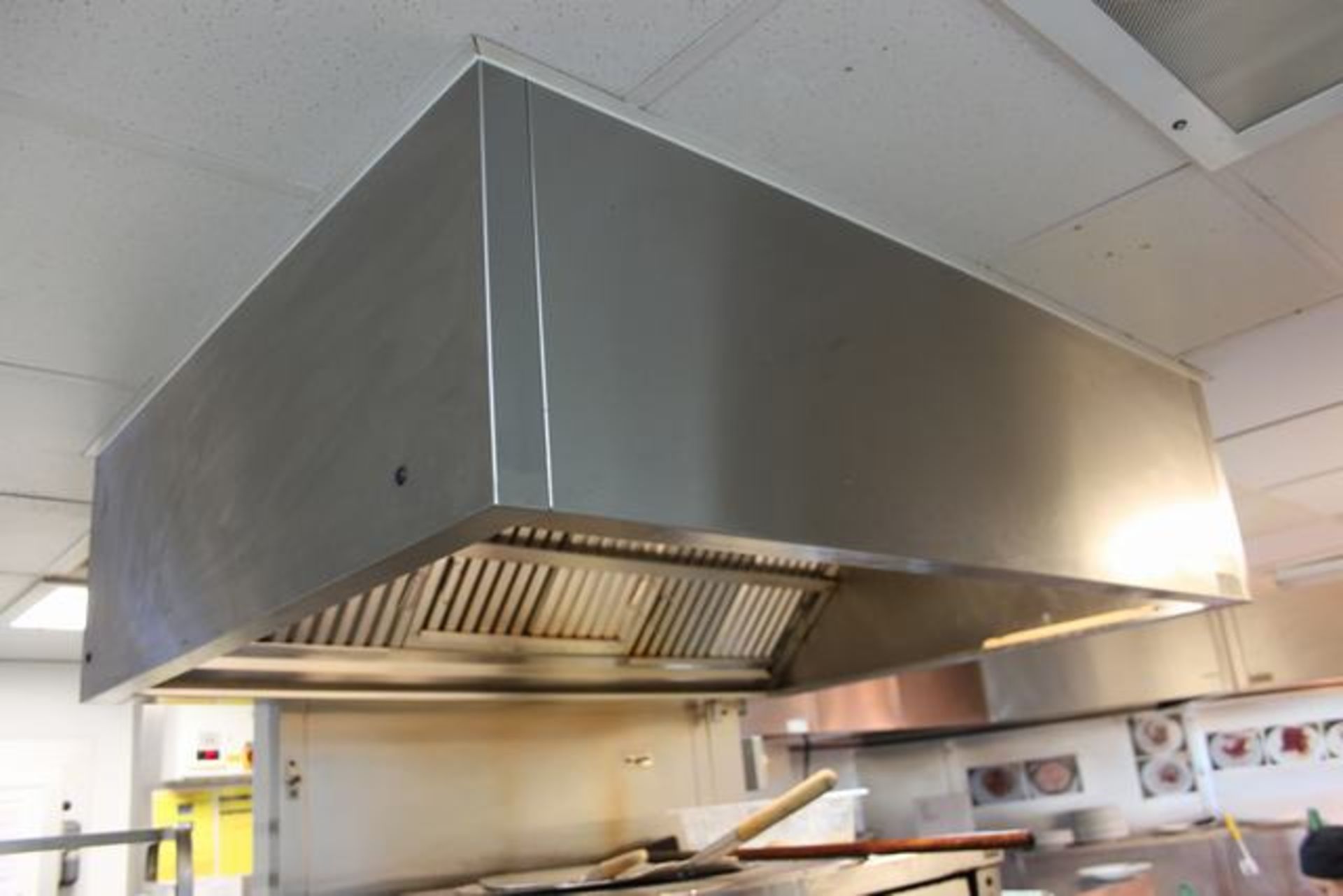 Halton Stainless steel extraction canopy 3 x filters 1300mm x 1200mm - Image 2 of 2