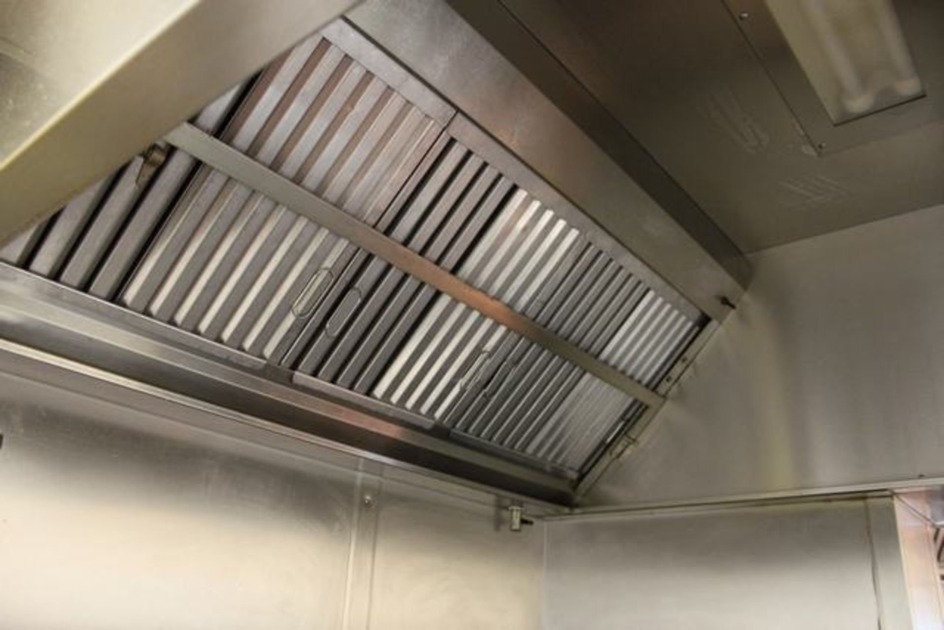 Halton Stainless steel extraction canopy 3 x filters 1300mm x 1200mm - Image 2 of 2